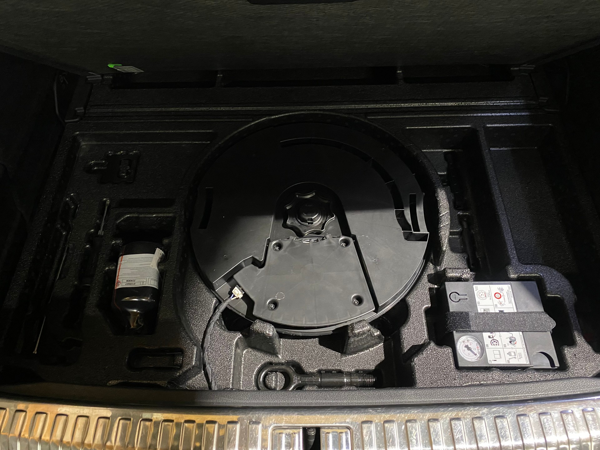 AUDI Q3 40 TFSI S line quattro S-tronic-image-30