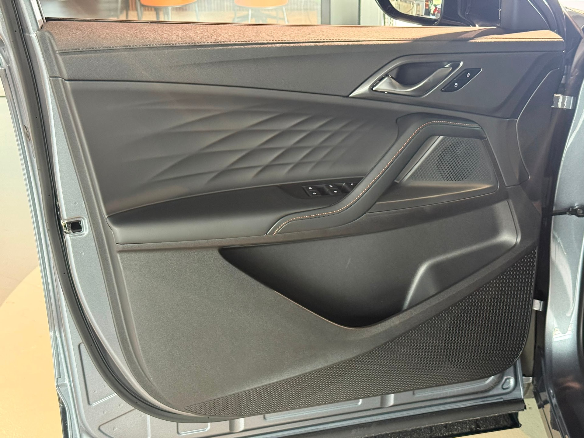MG HS 1.5 T HEV Luxury-image-21