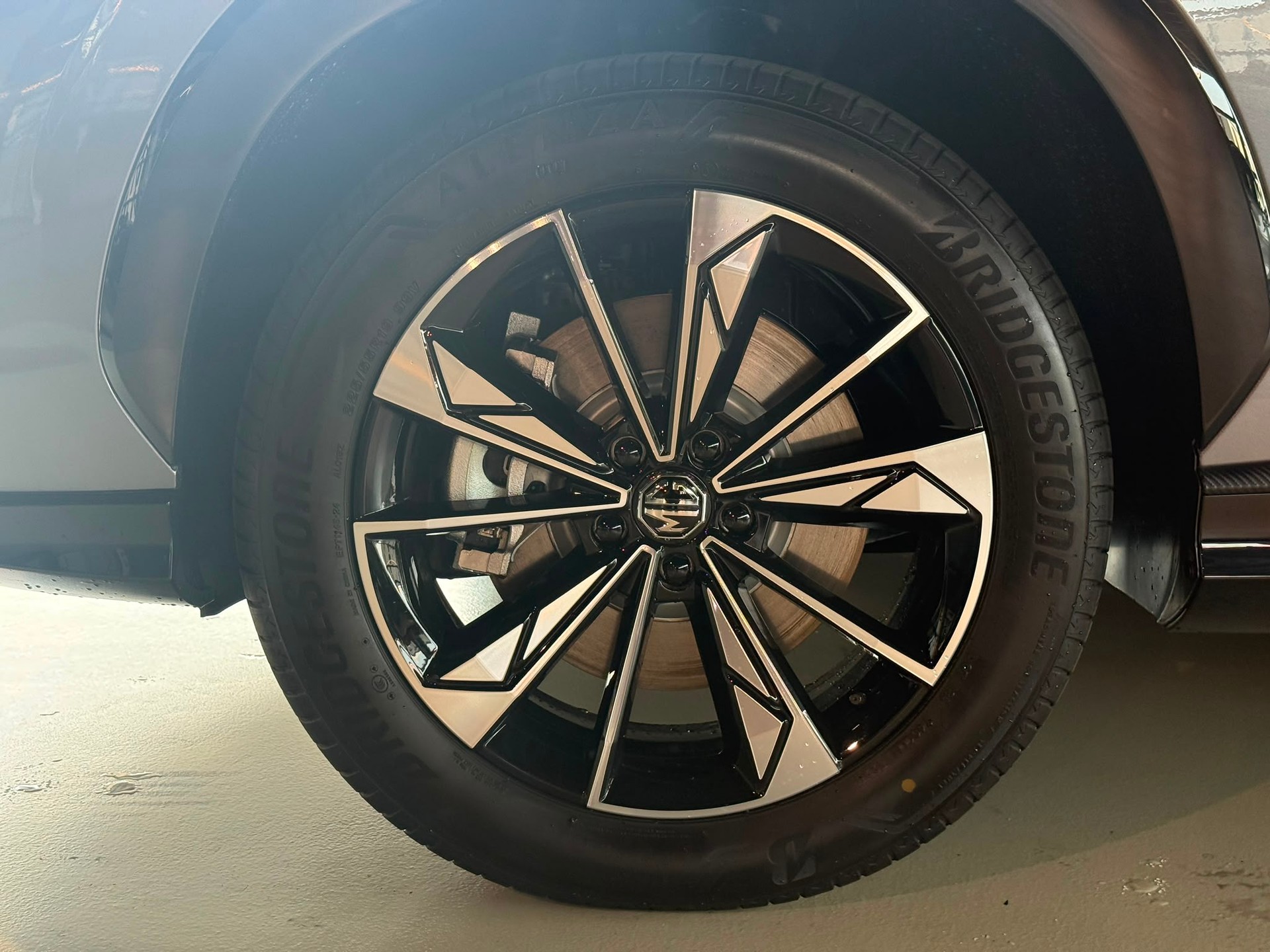 MG HS 1.5 T HEV Luxury-image-23