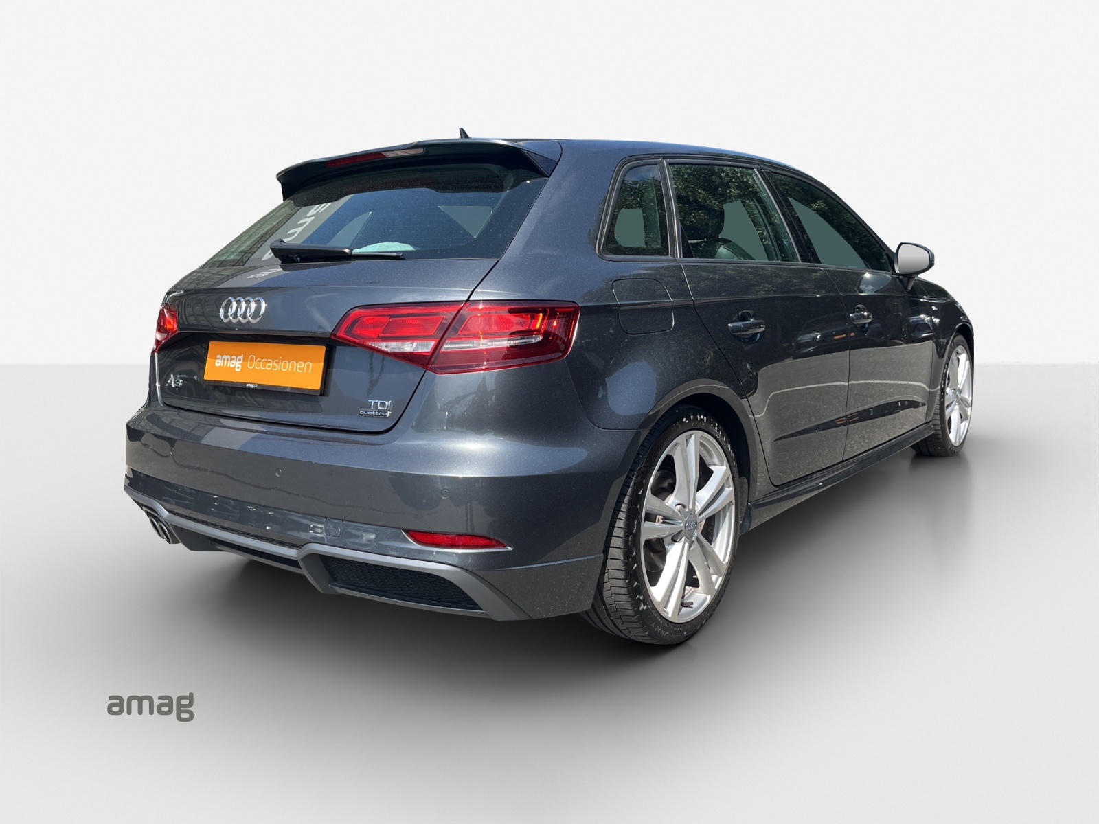 AUDI A3 Sportback 2.0 TDI Sport quattro-image-4