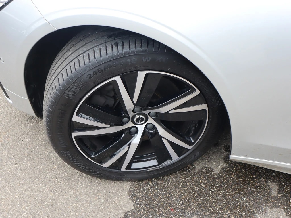 VOLVO V90 B5 AWD Diesel Mild Hybrid R-Design Geartronic ** PR.Glass-Schiebedach ** Pack Light ** Pack Winter **-image-14