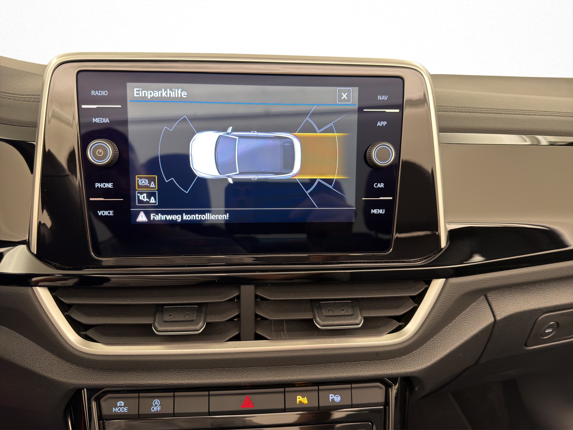 VW T-Roc Cabriolet 1.5 TSI R-Line DSG-image-9