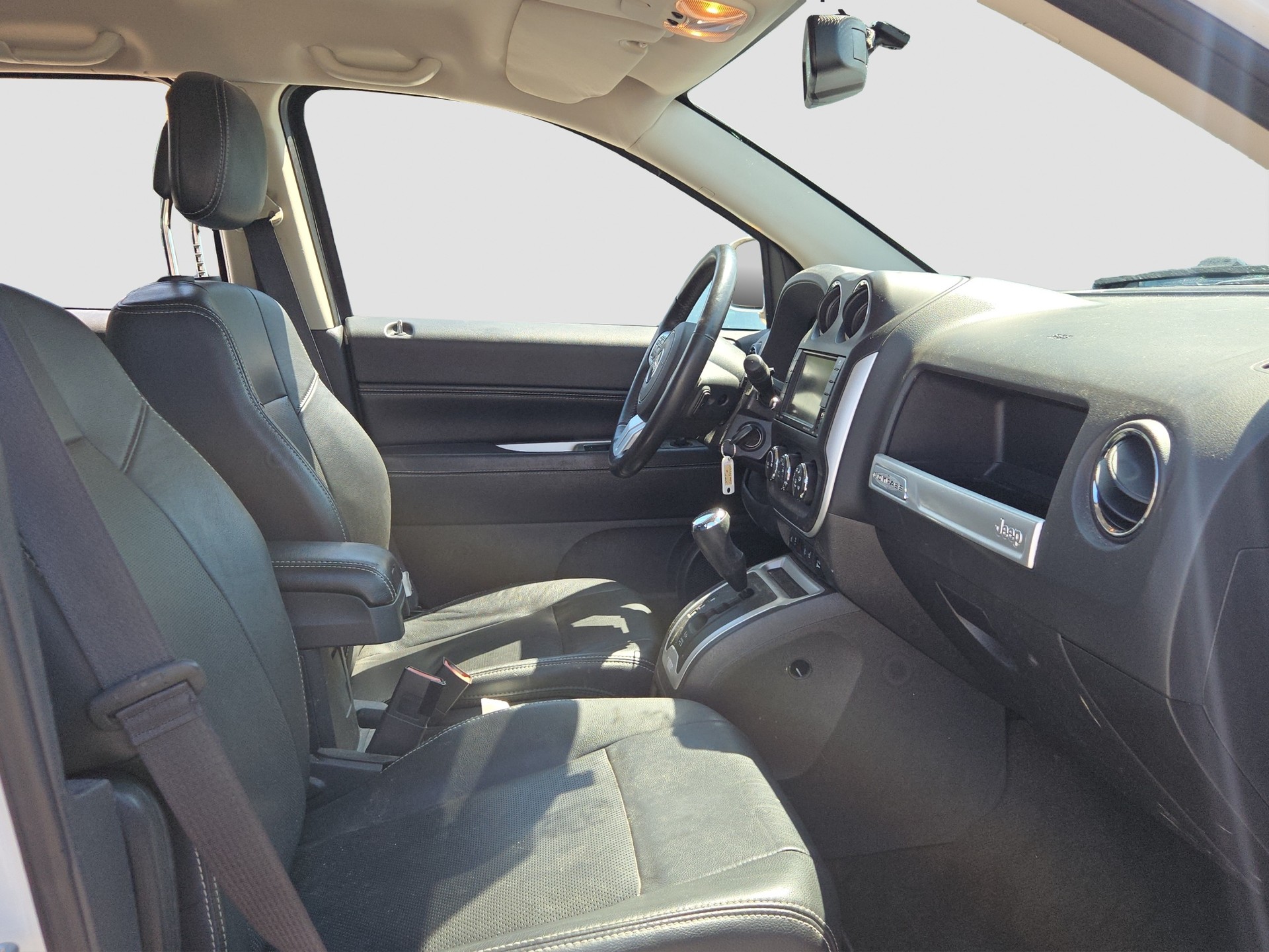 JEEP Compass 2.4 Limited Automatic-image-3