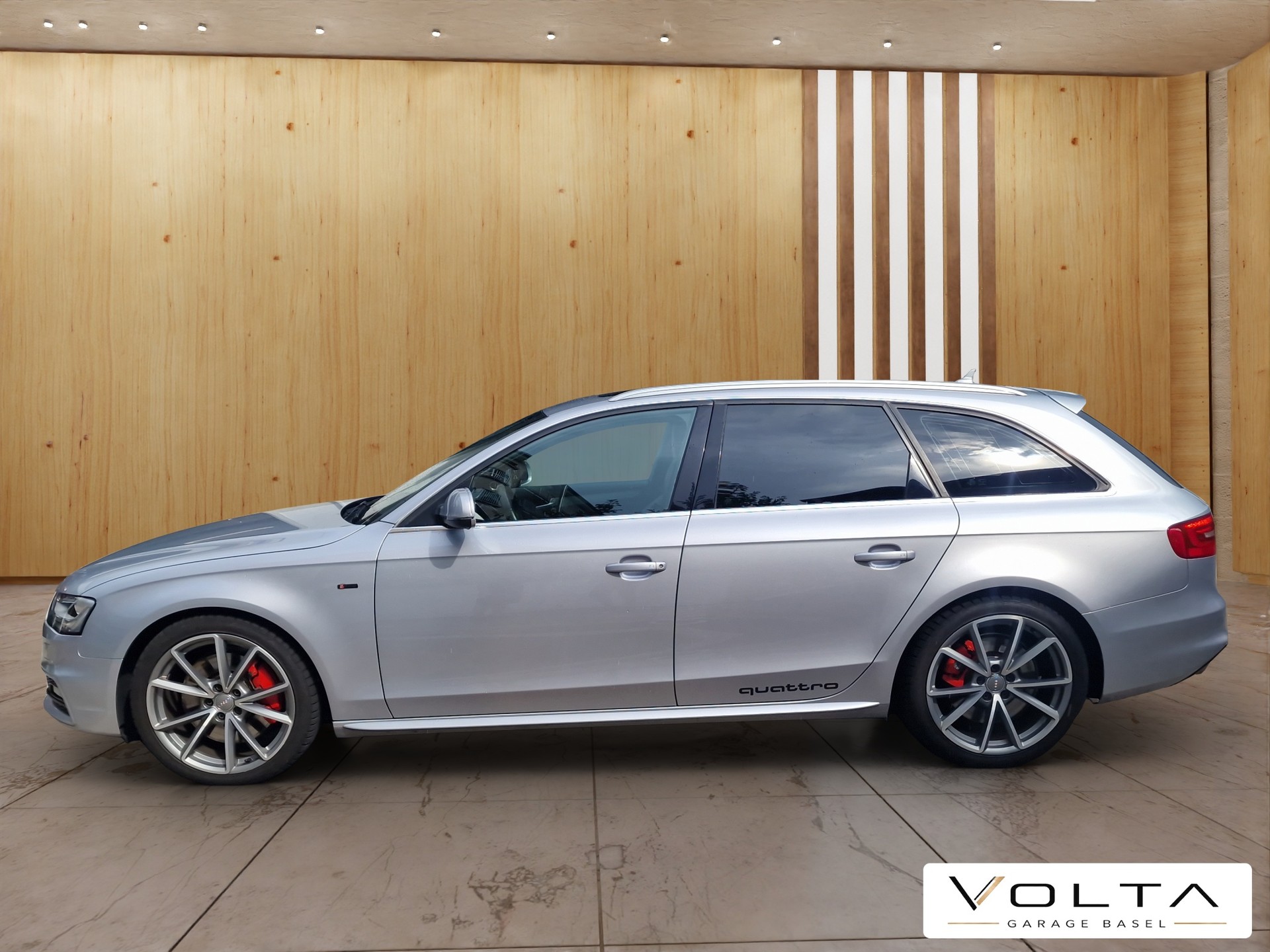 AUDI A4 Avant 3.0 TDI clean diesel quattro s-tronic-image-2