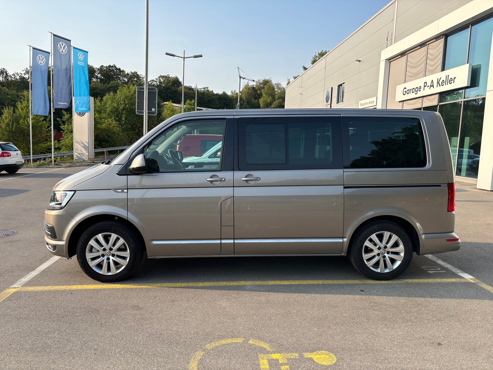 VW T6 Multivan 2.0 TSI Highline DSG-image-1