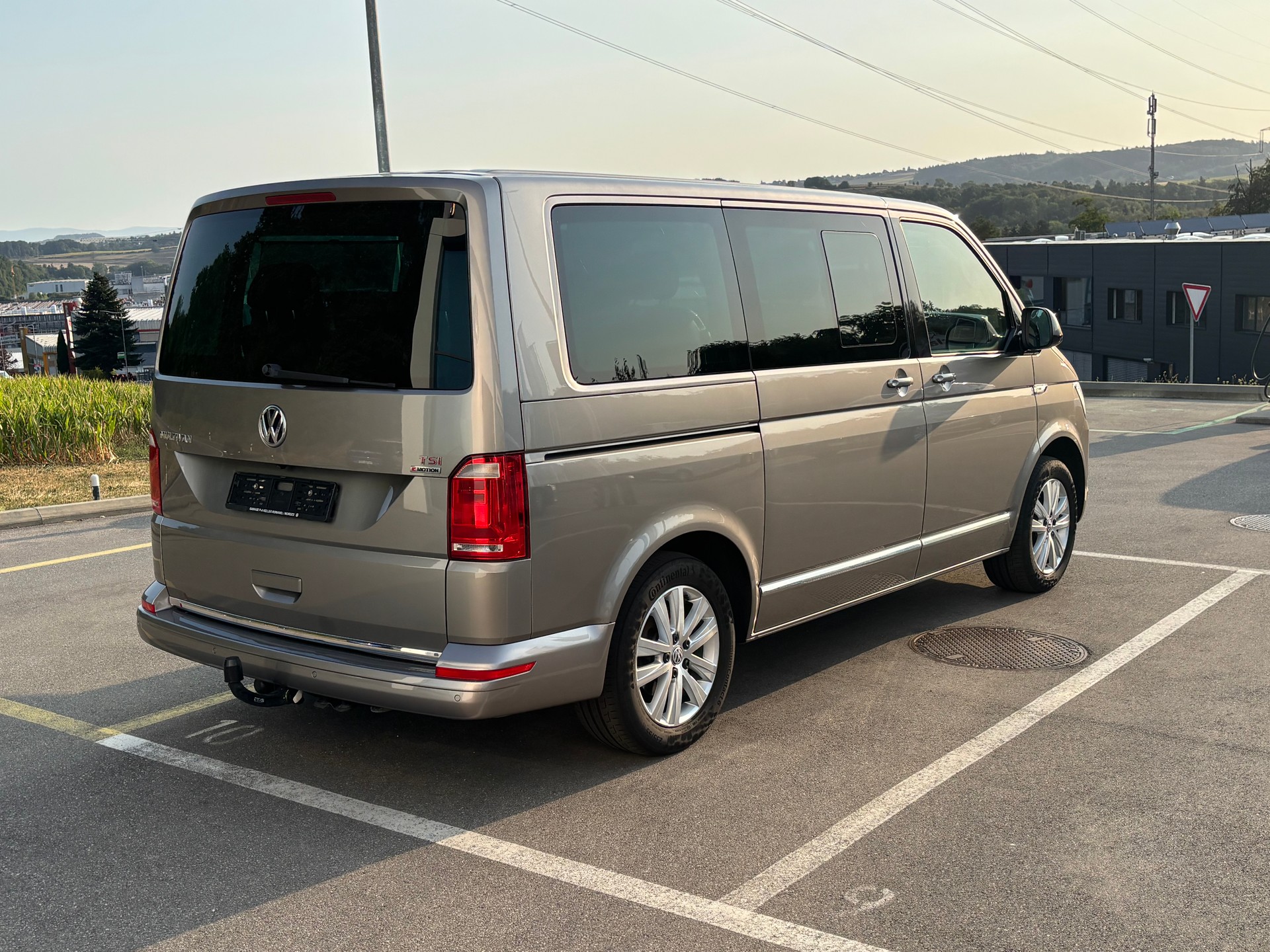 VW T6 Multivan 2.0 TSI Highline DSG-image-4
