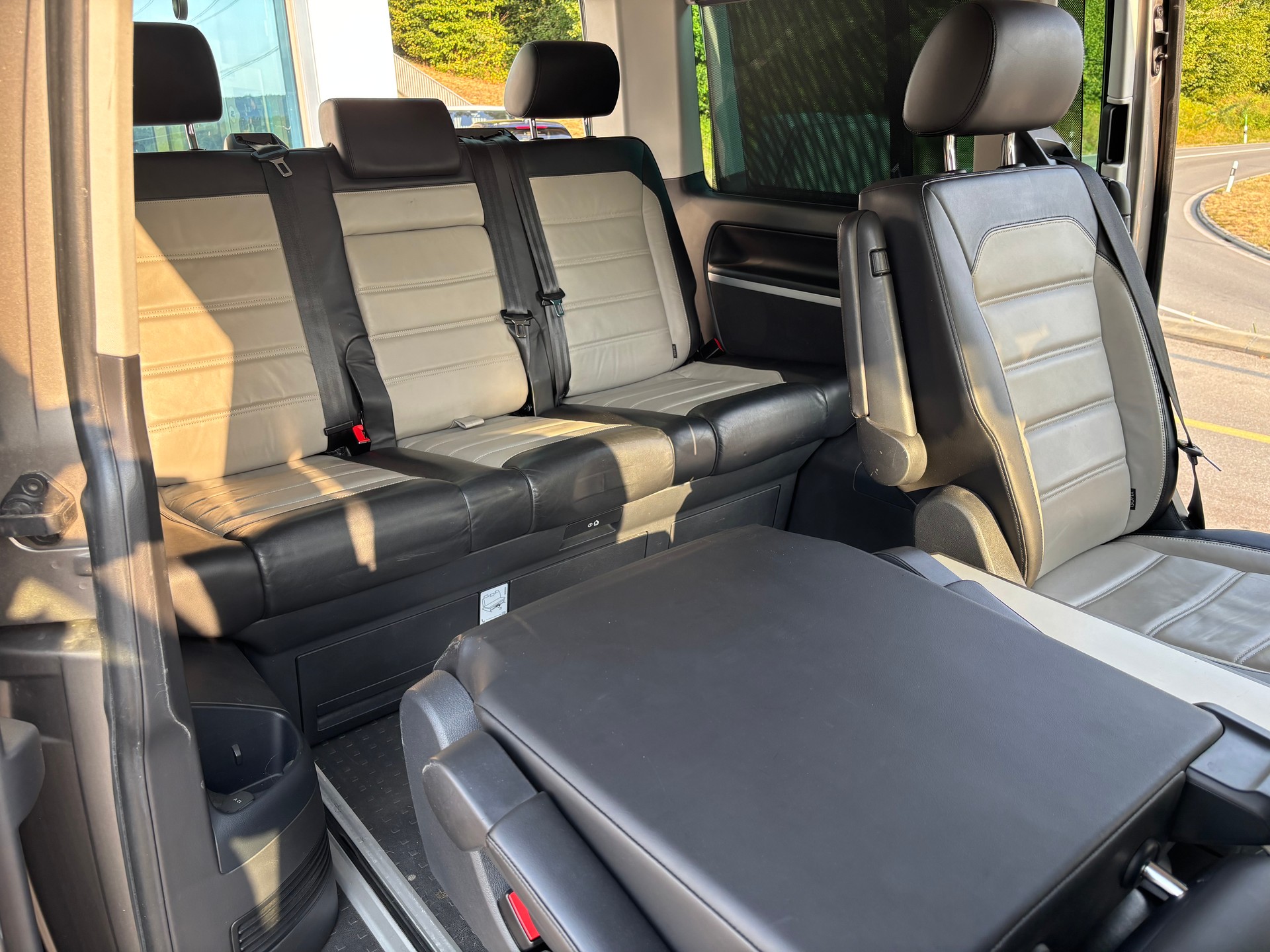 VW T6 Multivan 2.0 TSI Highline DSG-image-10