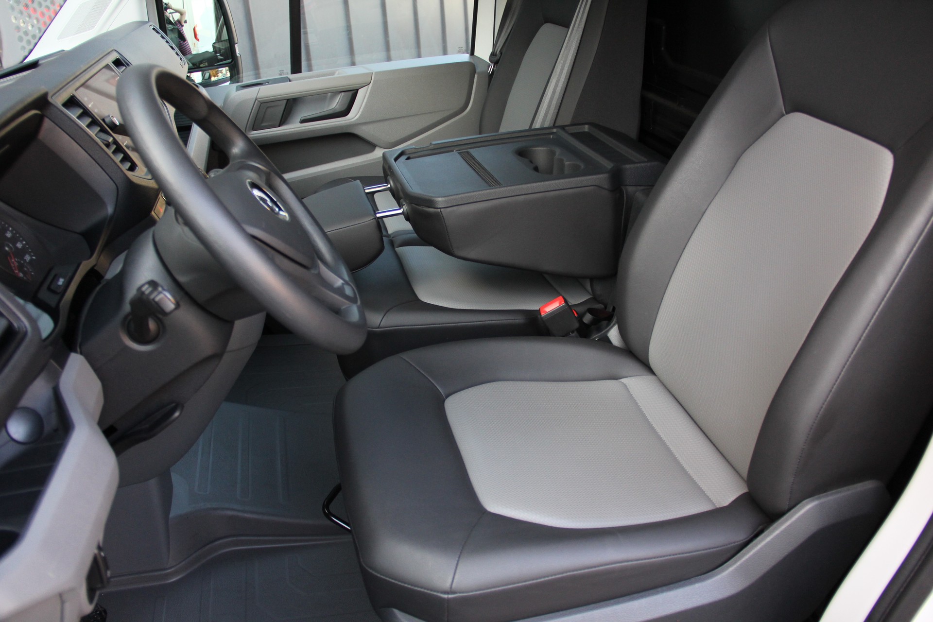 VW Crafter 35 2.0 TDI L3 HD A **AUTOMAT** LEDER **NAVI** TEMPOMAT **SITZHEIZUNG.2x** KLIMA-image-10