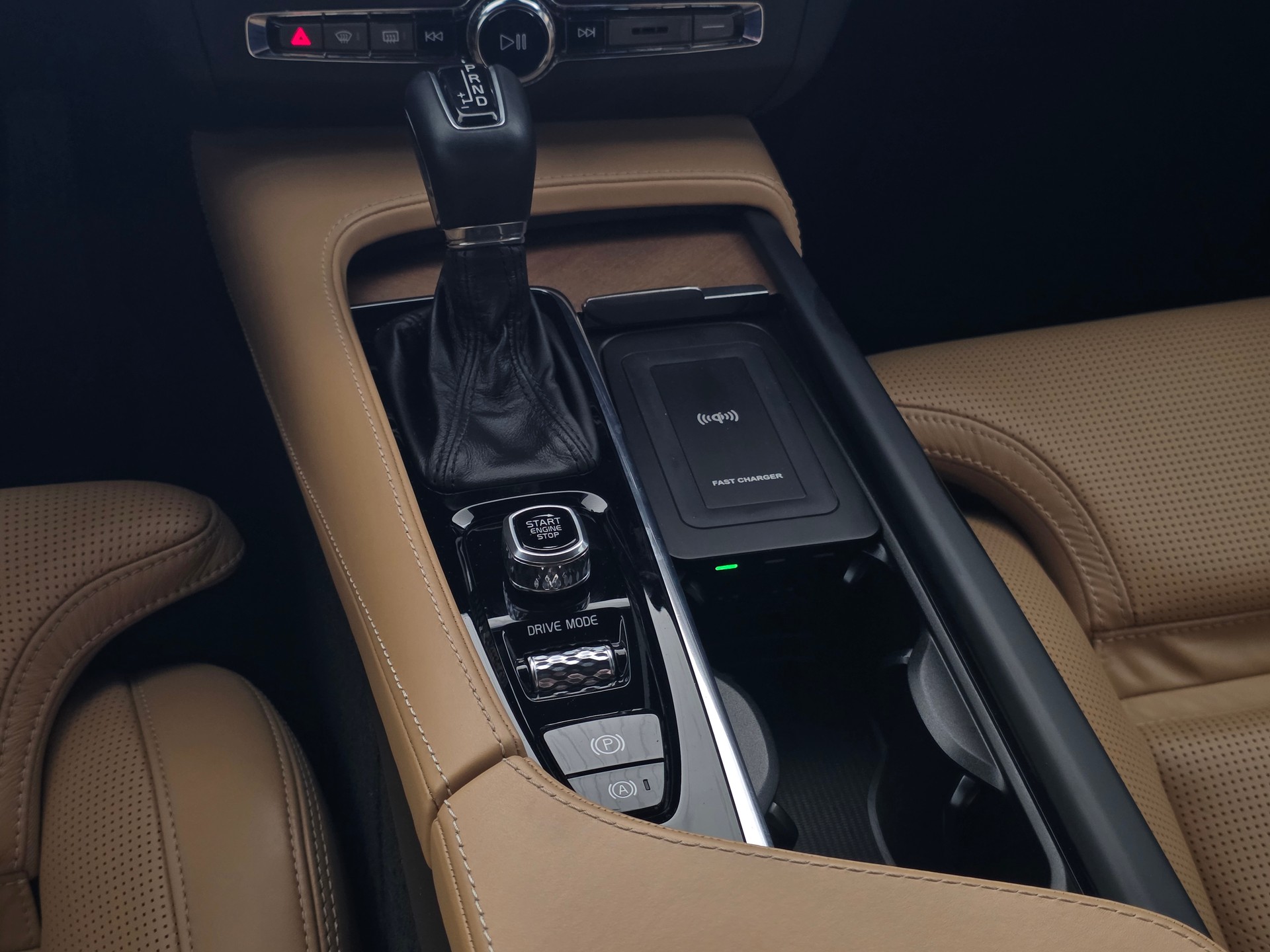 VOLVO S90 D5 AWD Inscription Geartronic Powerpulse * CH-Fahrzeug * Vollausstattung * Neuwertiger Zustand *-image-21