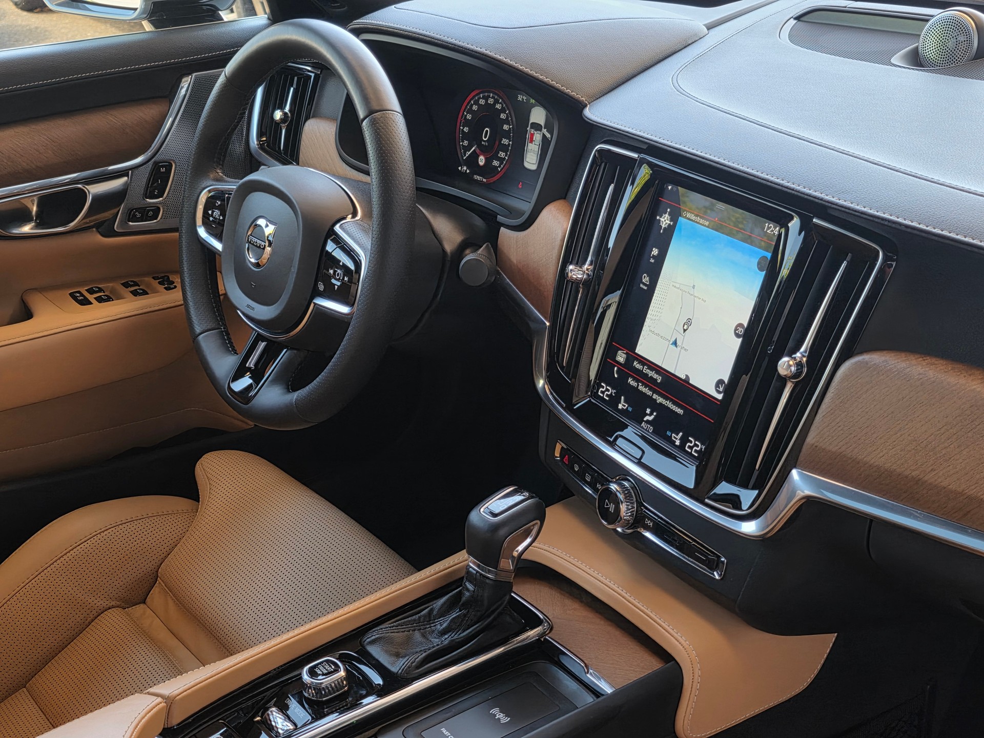 VOLVO S90 D5 AWD Inscription Geartronic Powerpulse * CH-Fahrzeug * Vollausstattung * Neuwertiger Zustand *-image-23