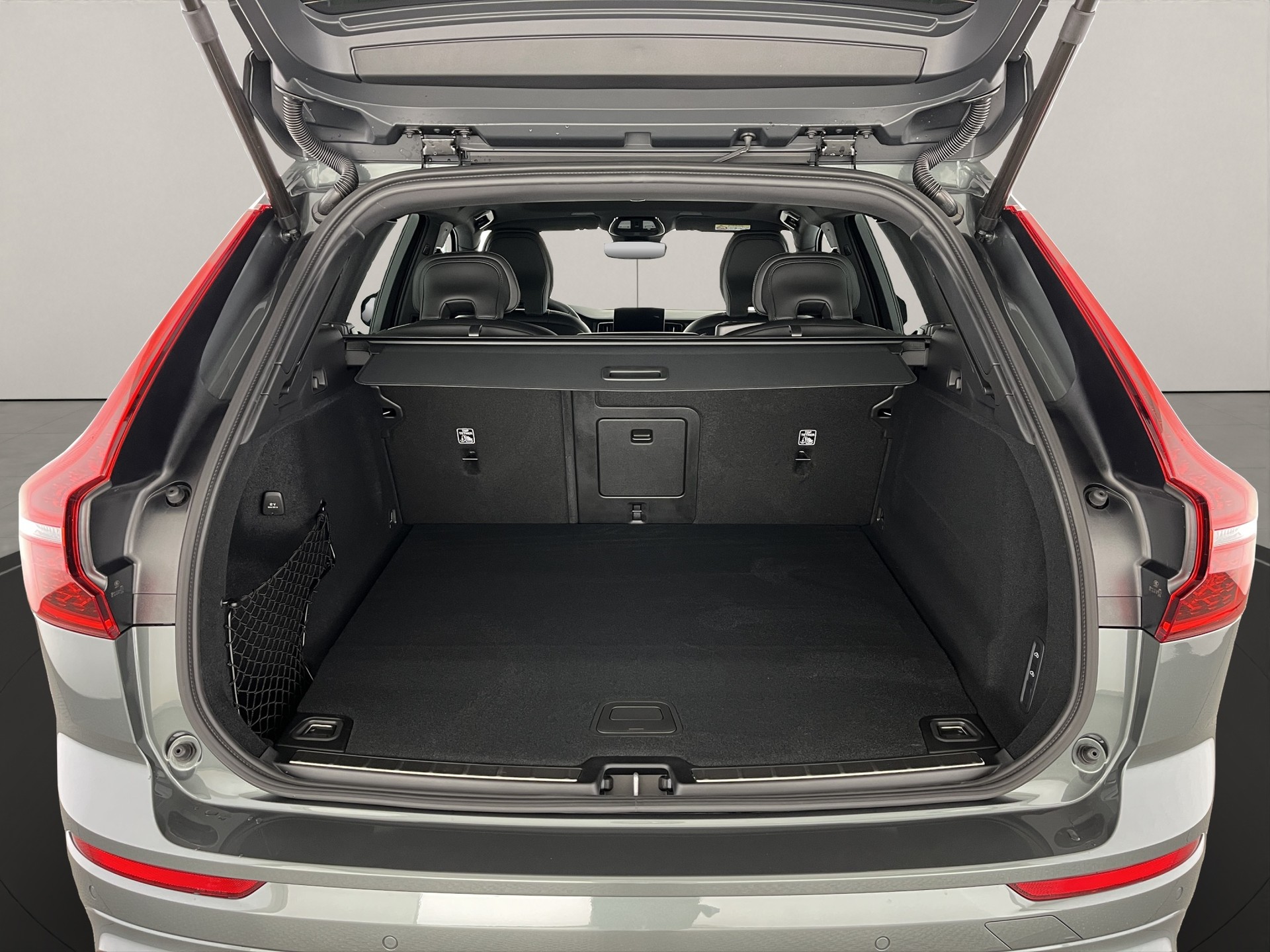 VOLVO XC60 2.0 T8 TE Ultra Dark eAWD-image-5