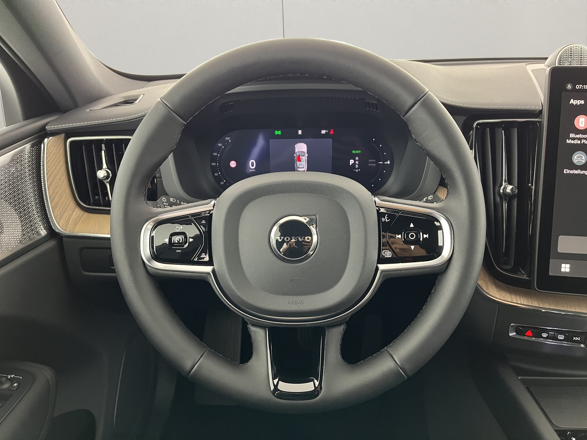 VOLVO XC60 2.0 T8 TE Ultra Dark eAWD-image-10