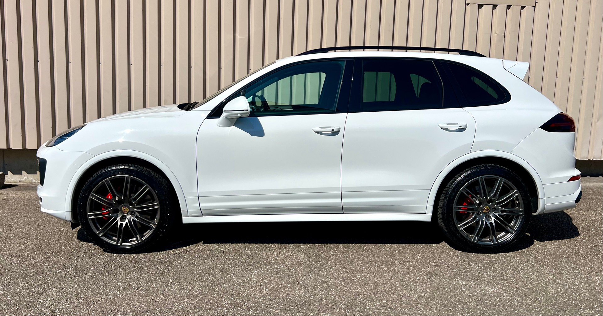 PORSCHE Cayenne GTS by Nutzfahrzeugcenter Seetal-image-6