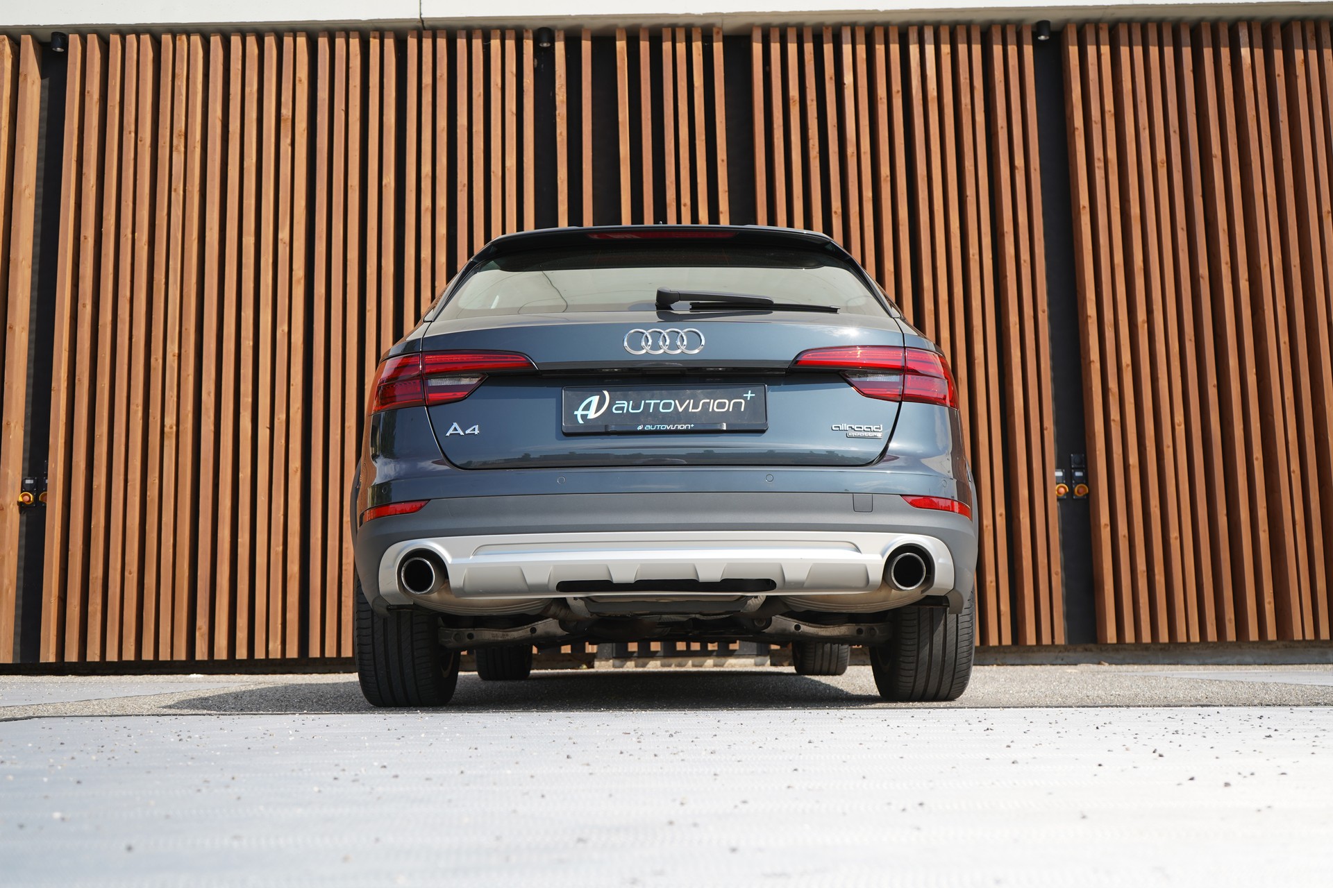 AUDI A4 ALLROAD 2.0 TFSI QUATTRO S-TRONIC l 251 PS-image-17