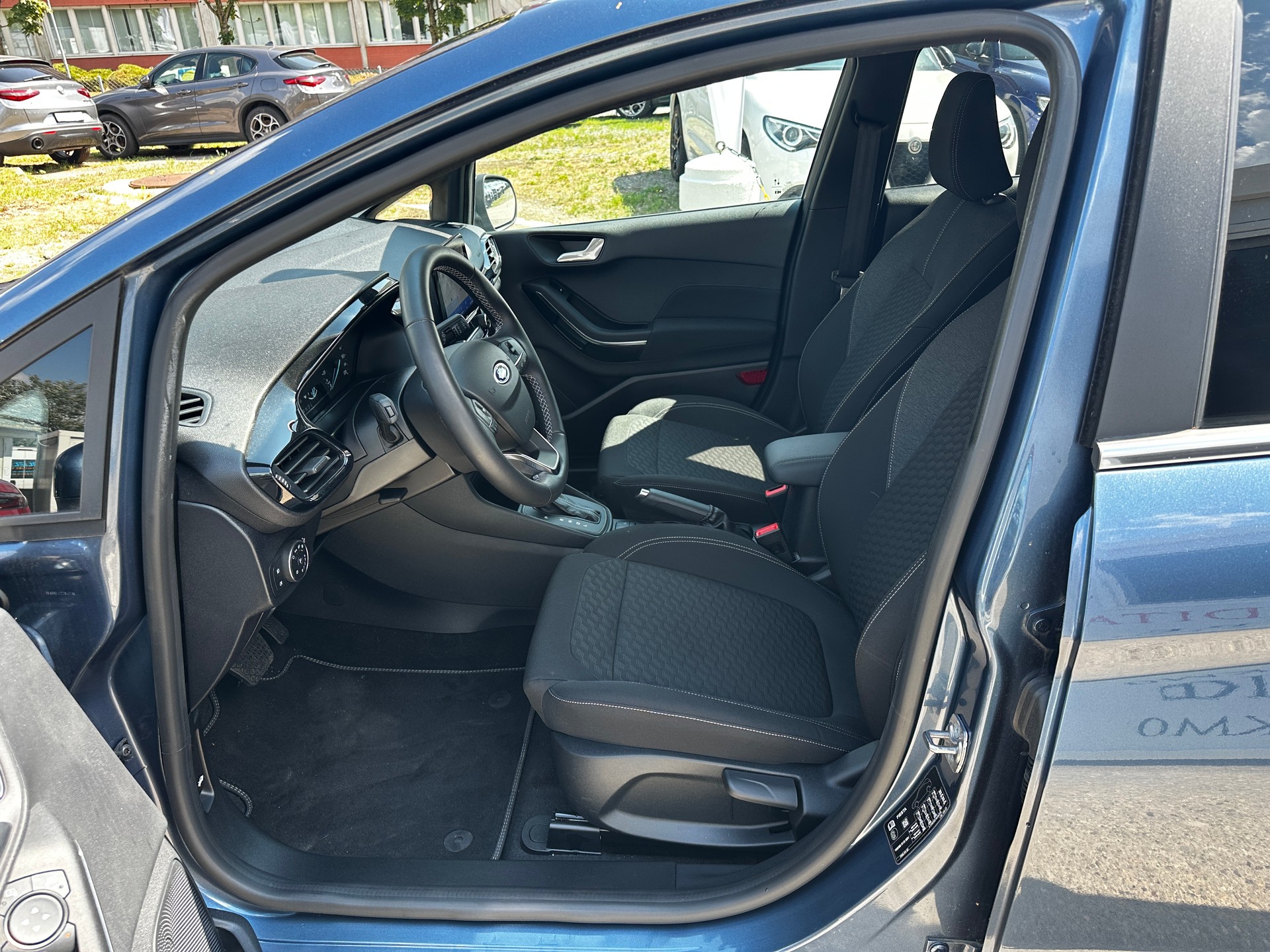 FORD Fiesta 1.0 SCTi MHEV Titanium X Automat-image-9