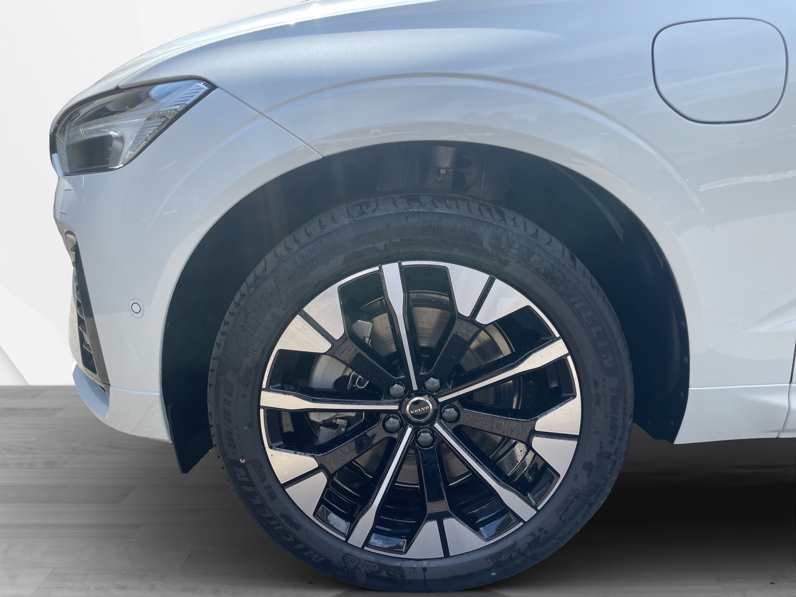 VOLVO XC60 2.0 T6 TE Ultra Dark eAWD-image-8