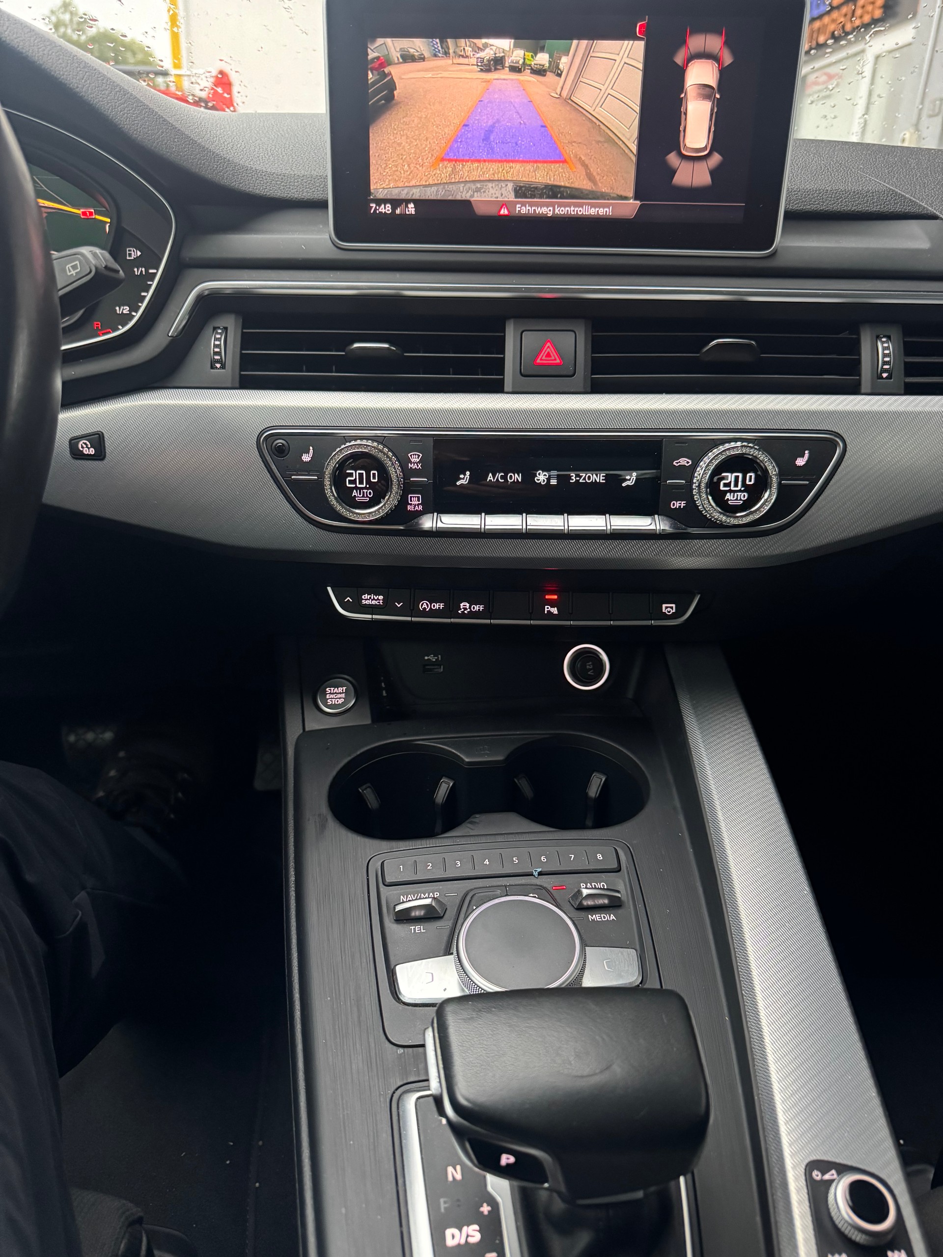 AUDI A4 Avant 40 TDI Sport quattro S-tronic-image-8
