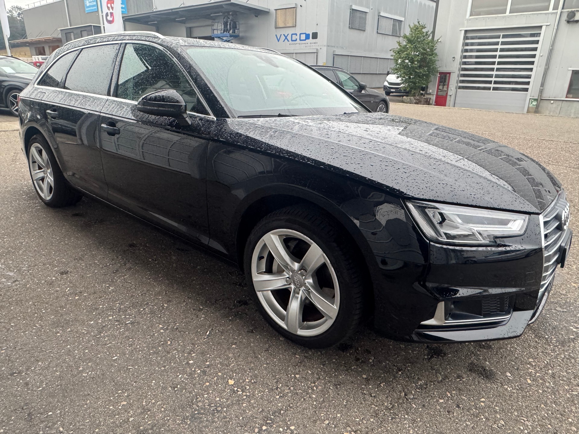 AUDI A4 Avant 40 TDI Sport quattro S-tronic-image-2