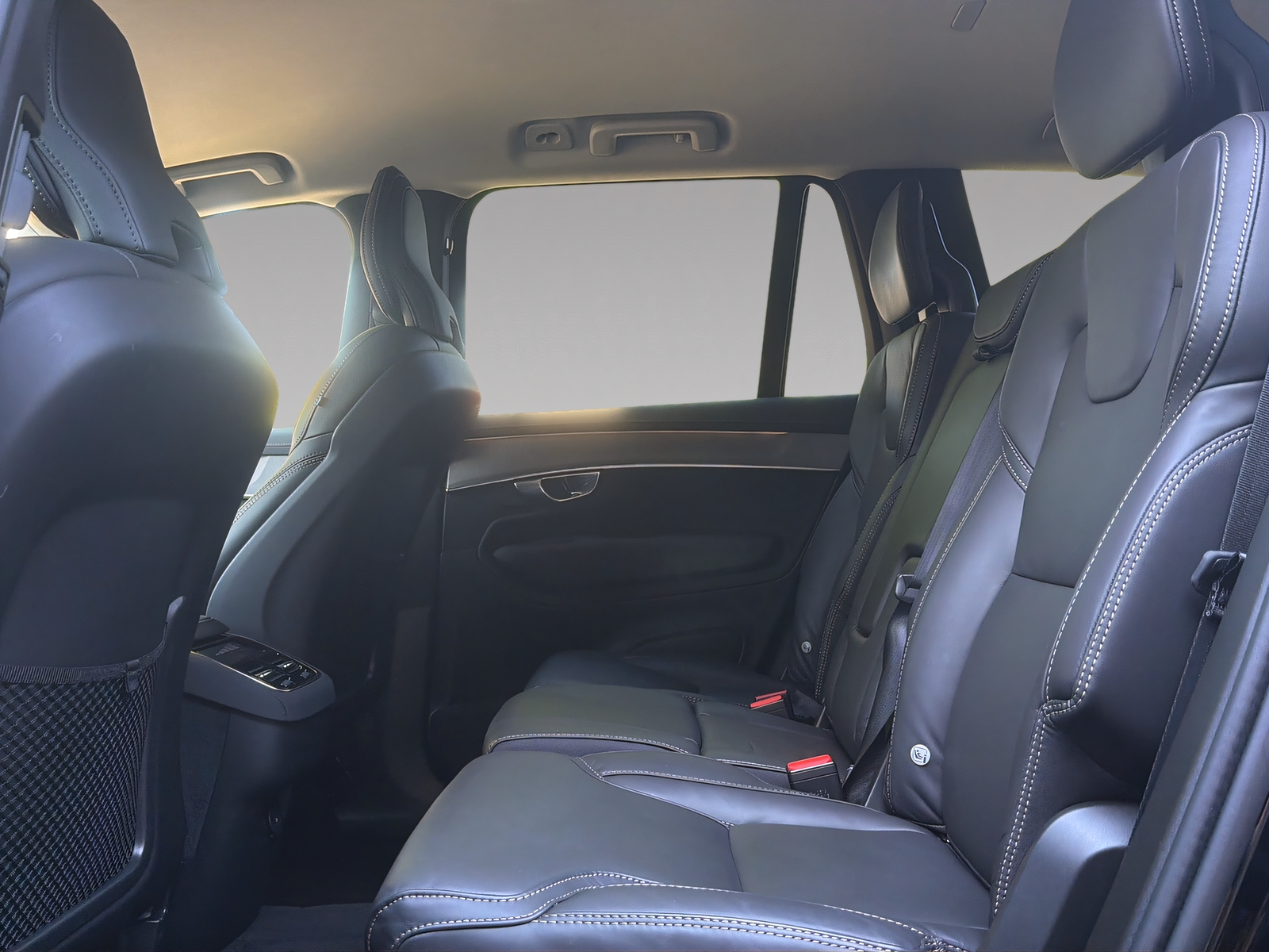 VOLVO XC90 2.0 B5 MH Plus Bright AWD-image-18