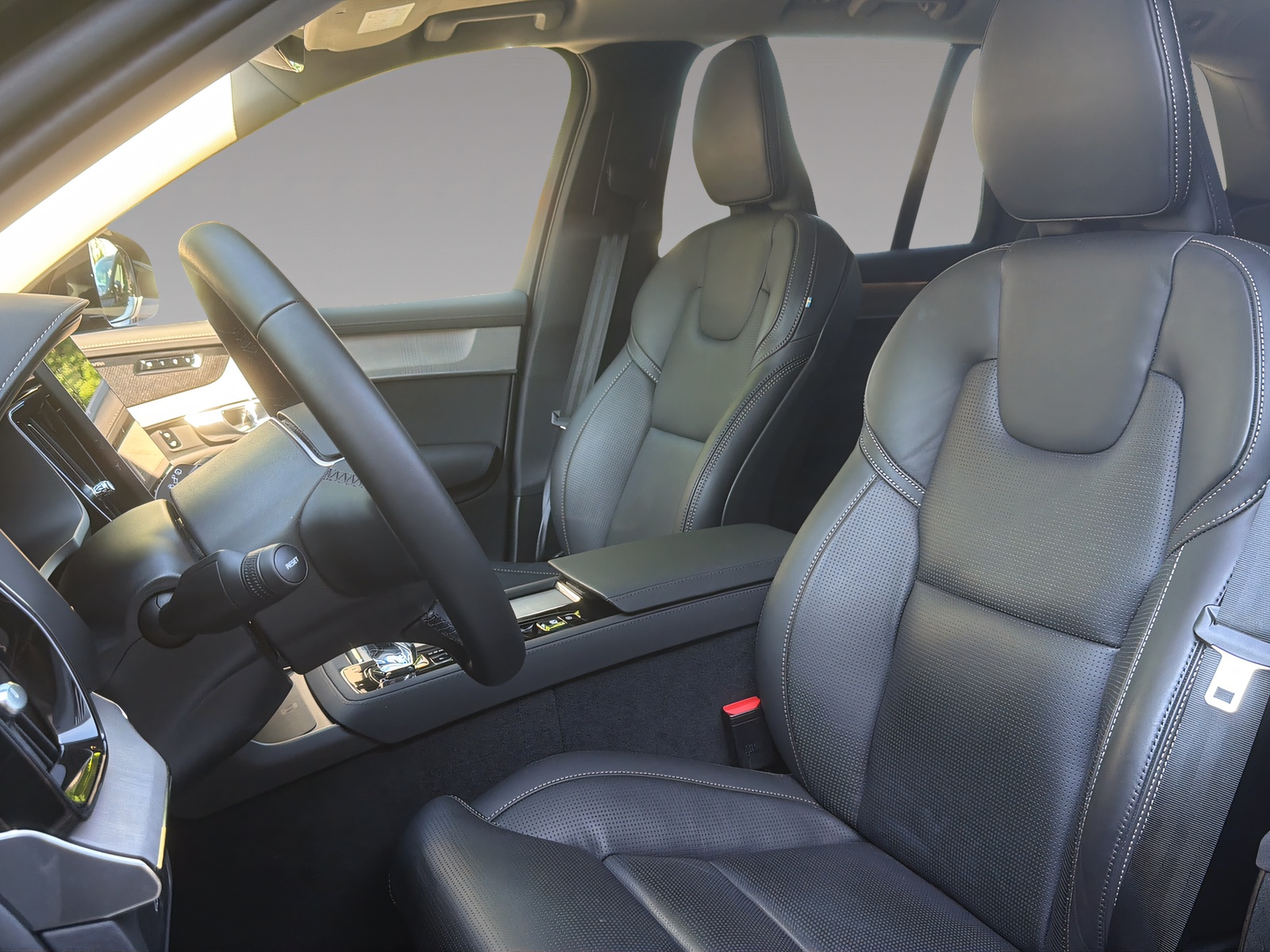 VOLVO XC90 2.0 B5 MH Plus Bright AWD-image-6