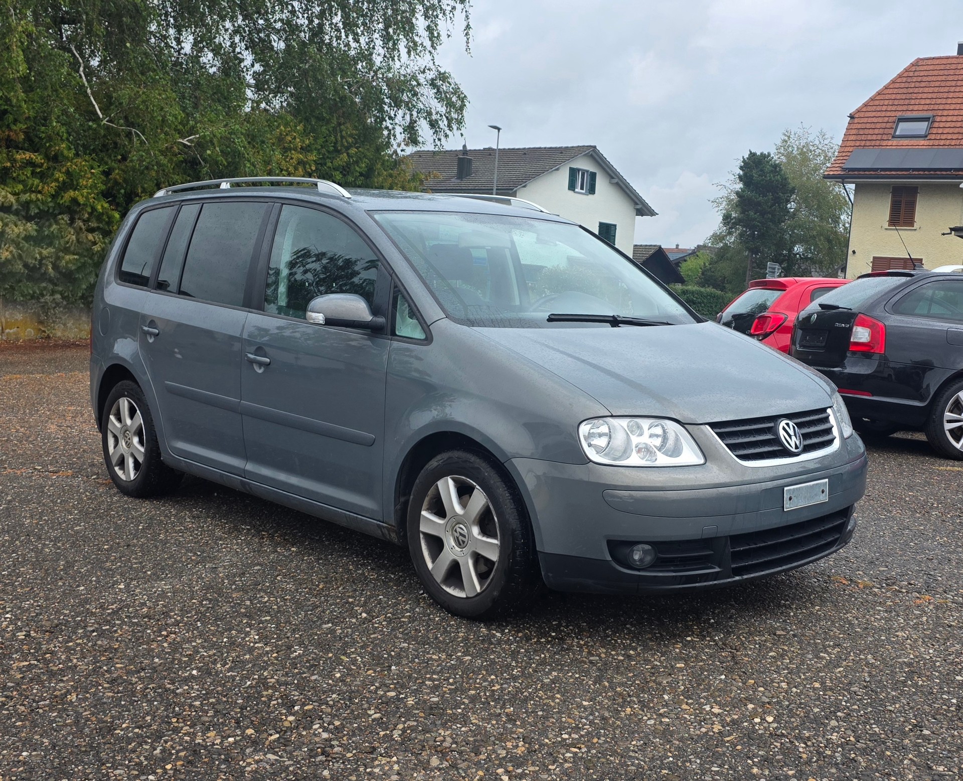 VW Touran 2.0 FSI Highline-image-0