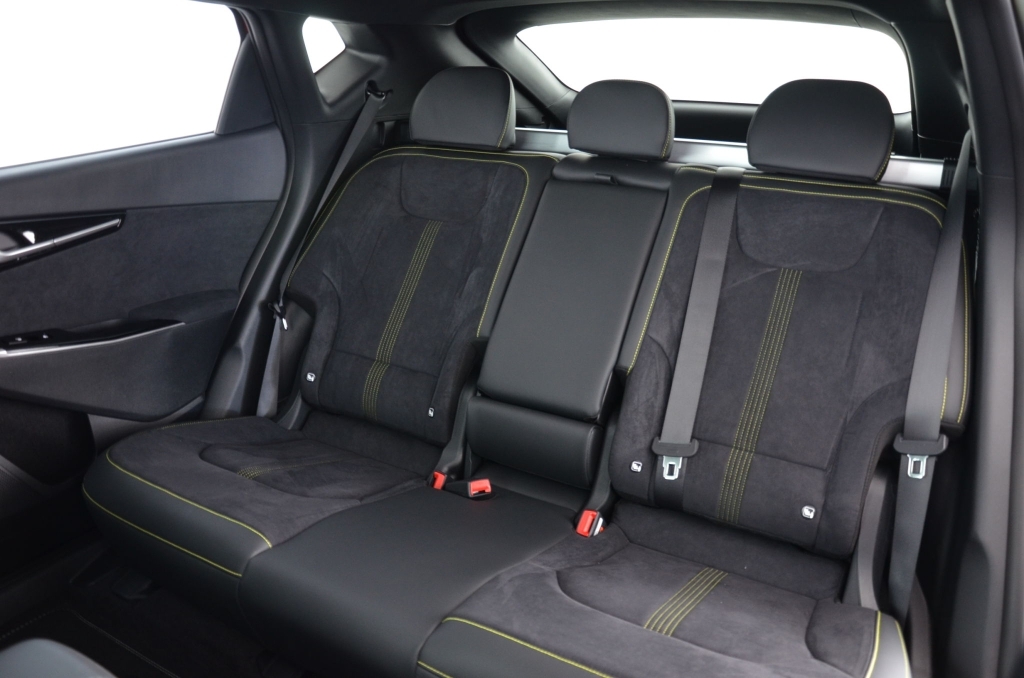 KIA EV6 77.4 kWh AWD GT 4x4 (584PS)-image-16