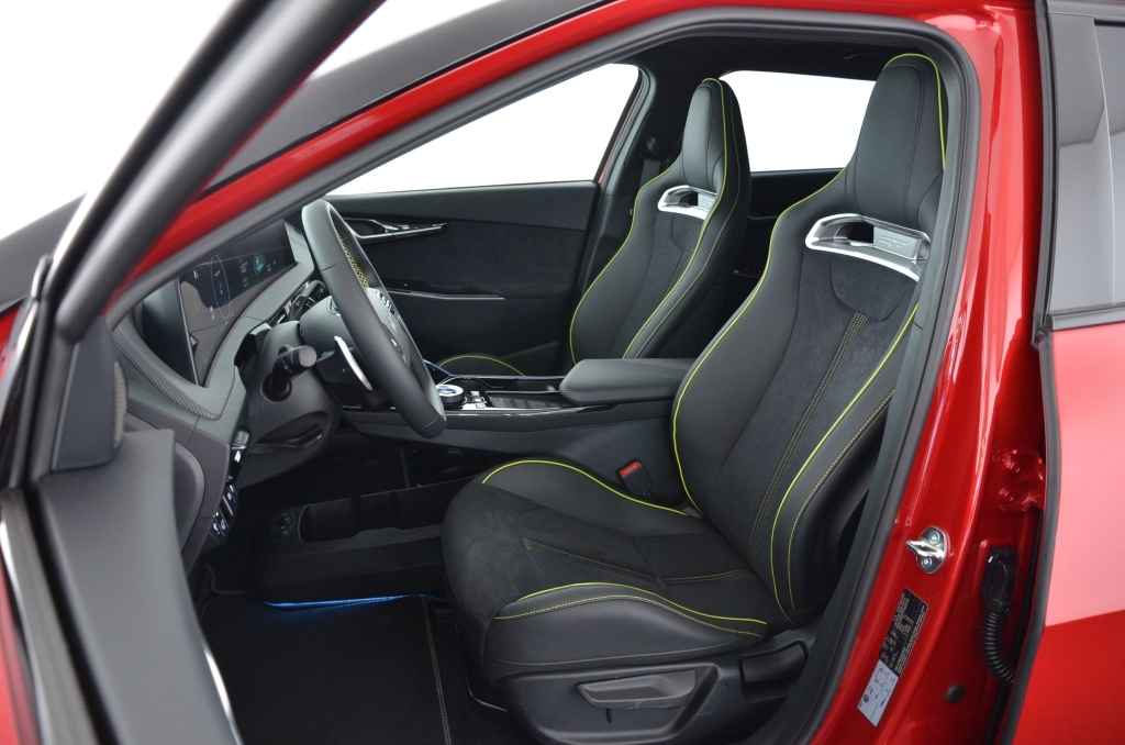 KIA EV6 77.4 kWh AWD GT 4x4 (584PS)-image-14