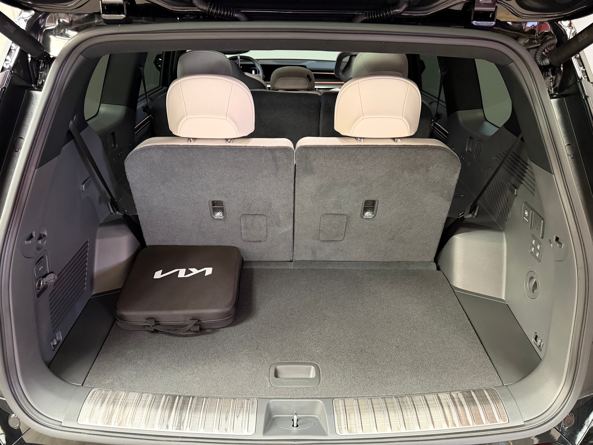 KIA EV9 99,8 kWh GT-Line 4x4-image-10