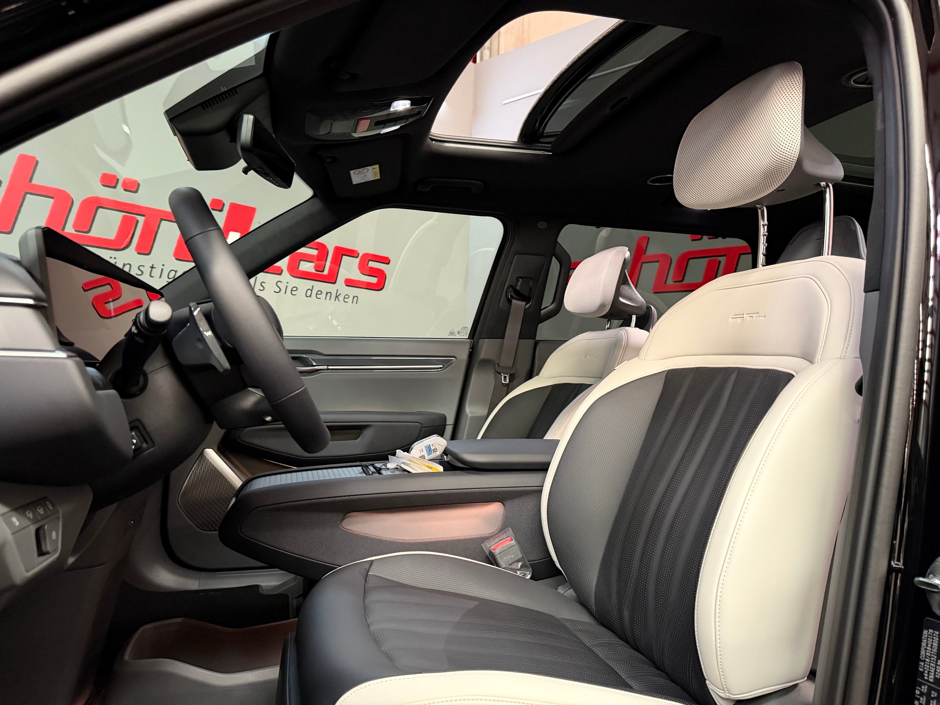 KIA EV9 99,8 kWh GT-Line 4x4-image-12