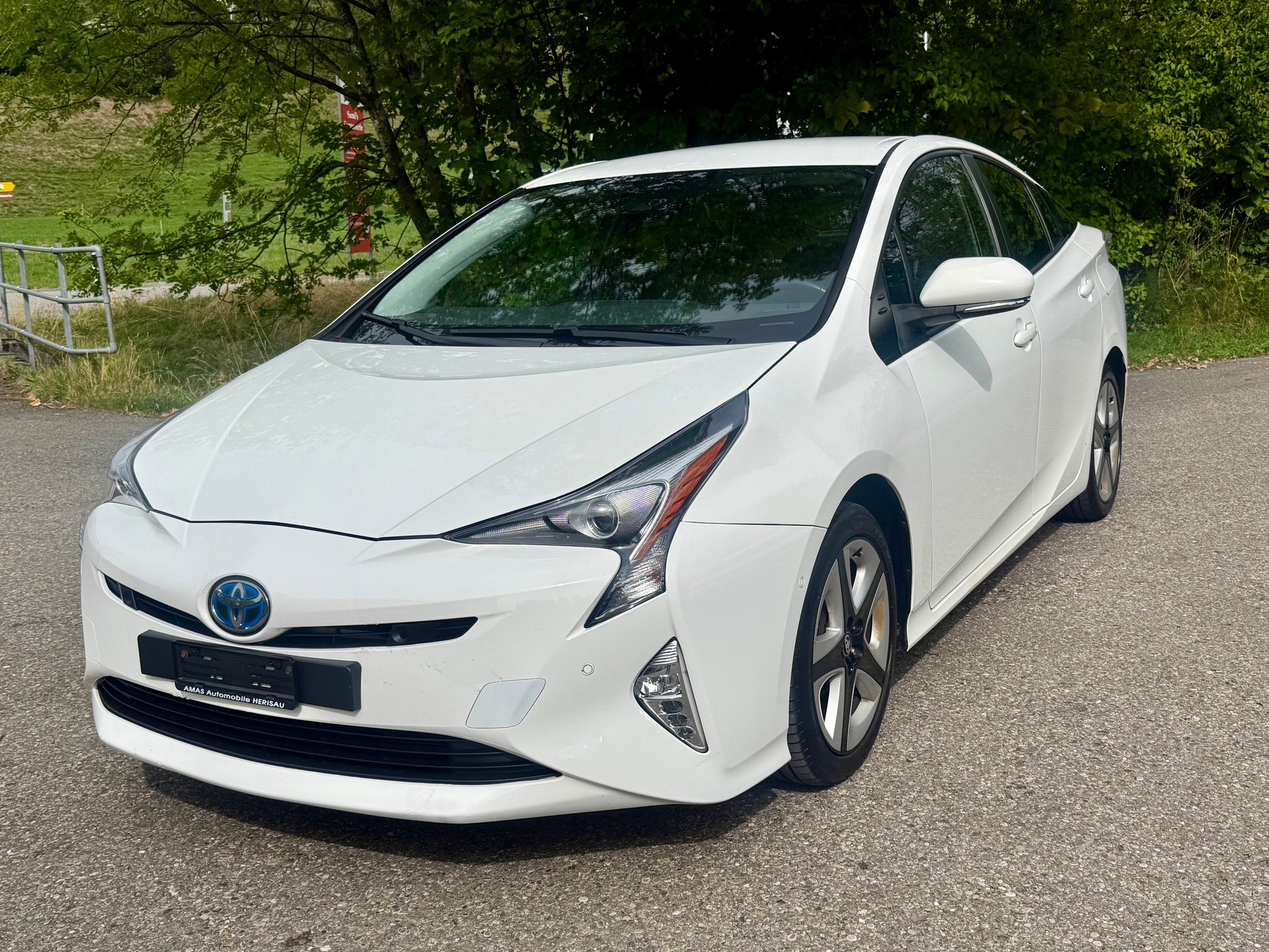 TOYOTA Prius 1.8 VVT-i HSD Sol-image-0