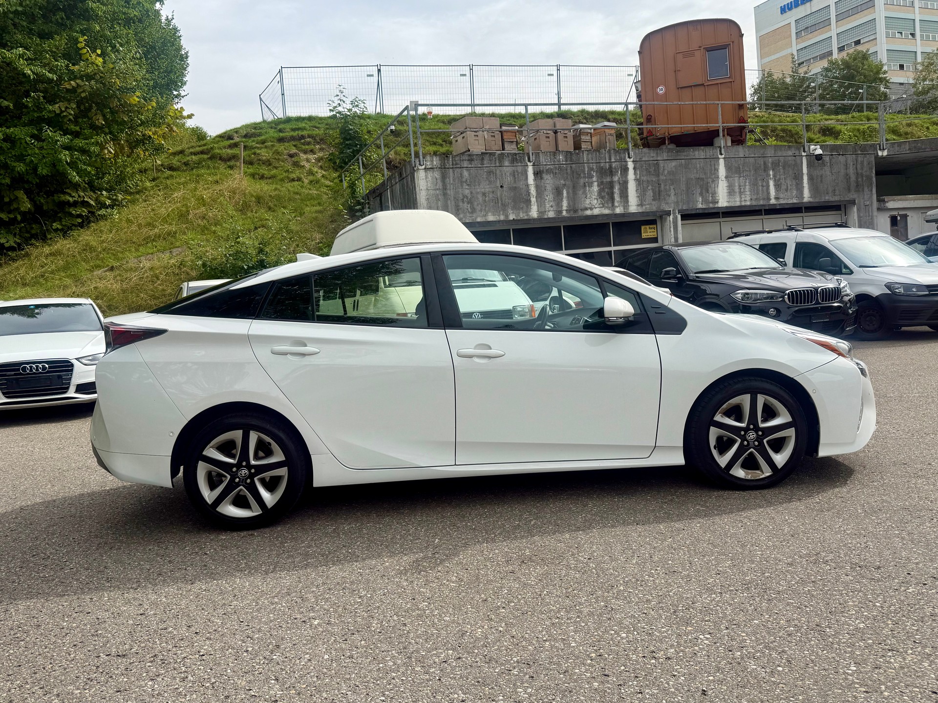 TOYOTA Prius 1.8 VVT-i HSD Sol-image-4
