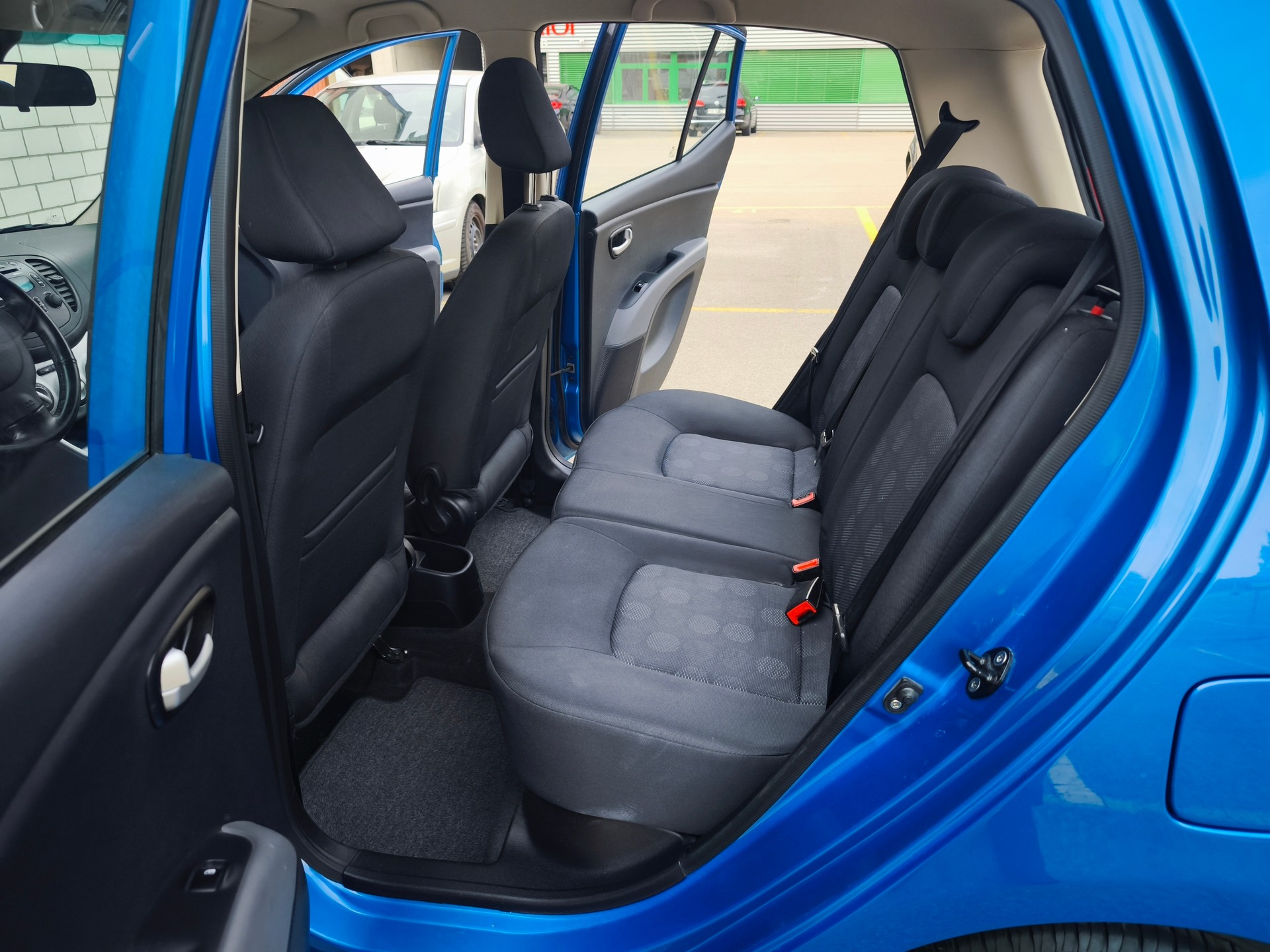 HYUNDAI i10 1.2 Style-image-8