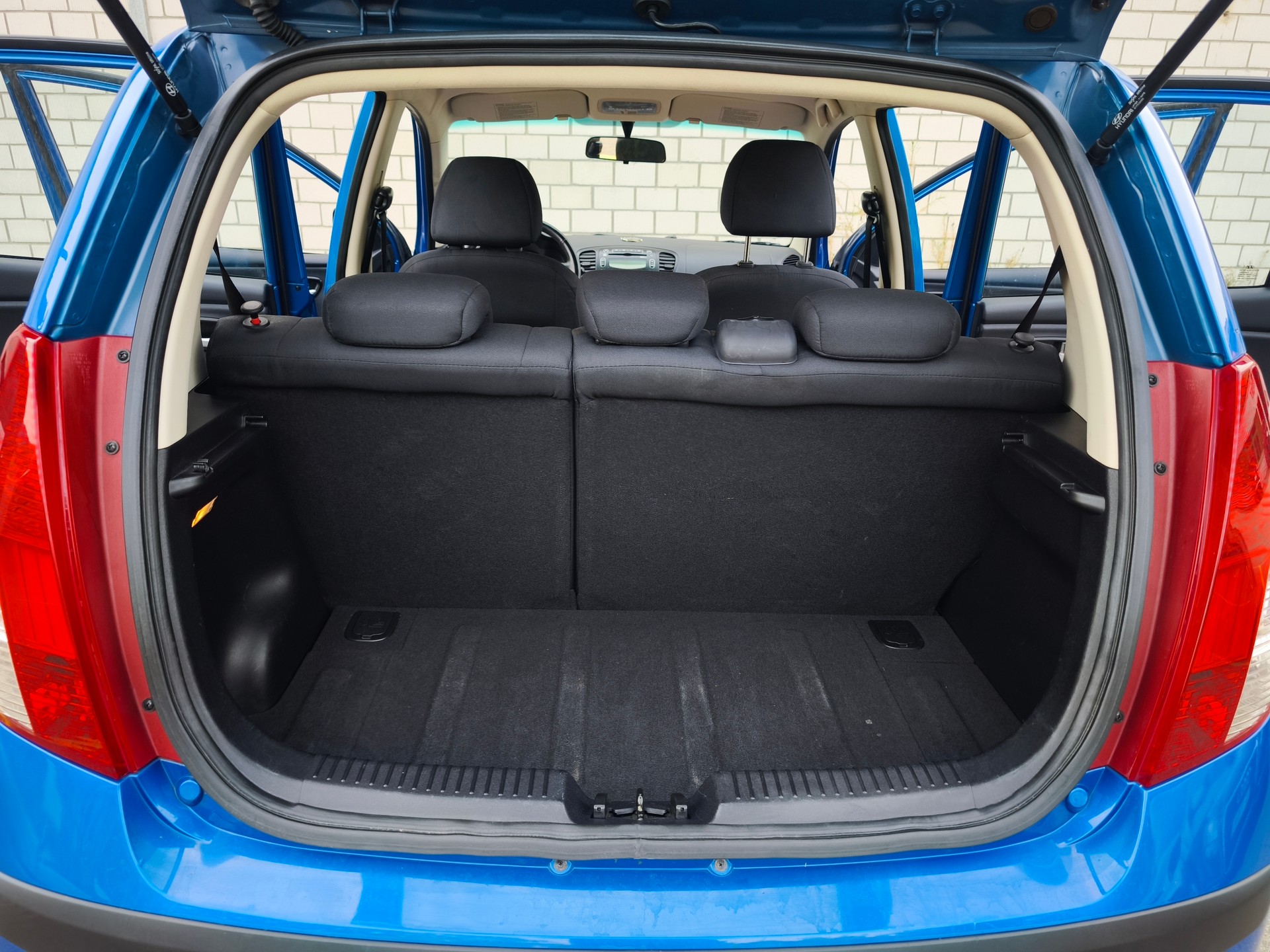 HYUNDAI i10 1.2 Style-image-10