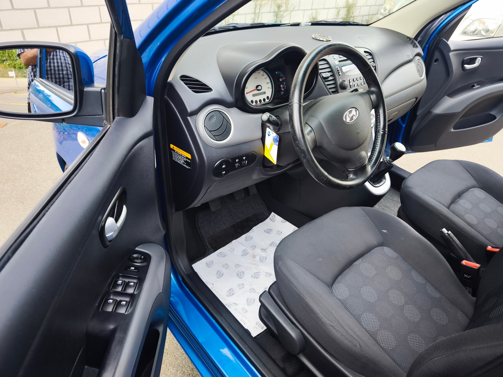 HYUNDAI i10 1.2 Style-image-9