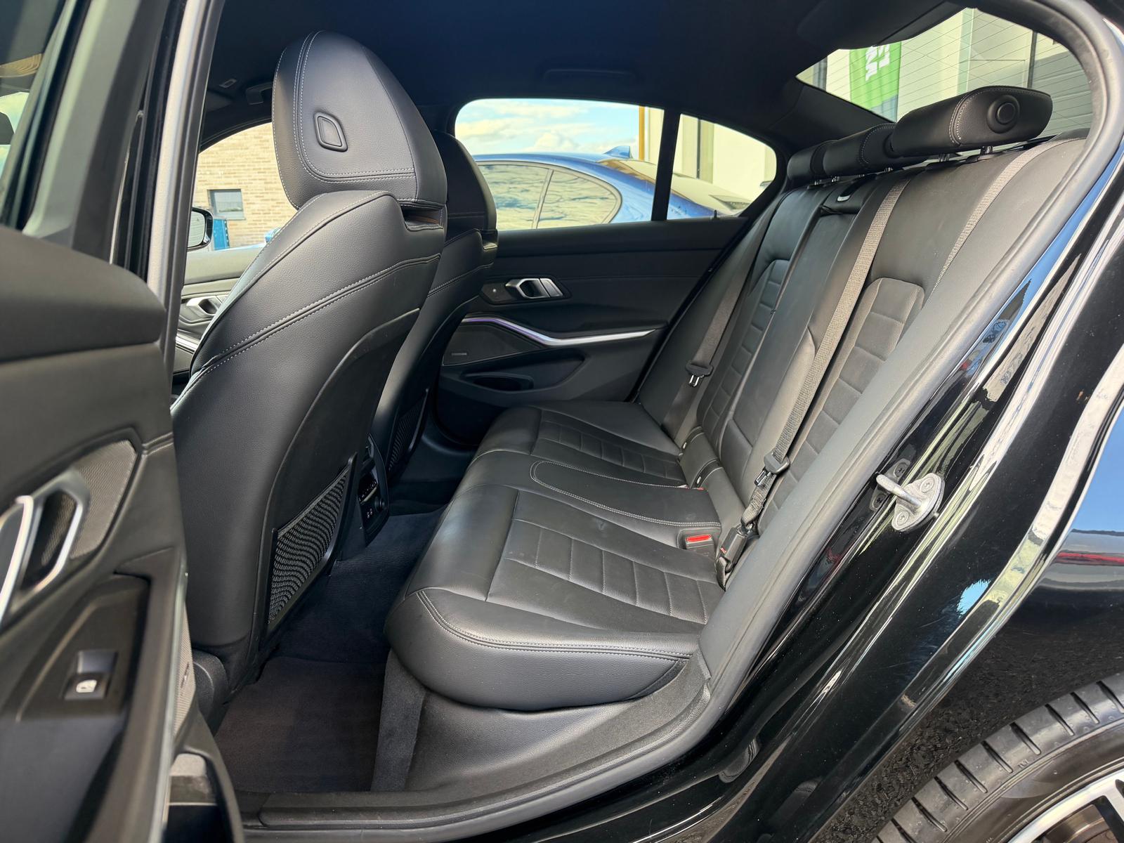 BMW 330d xDrive Steptronic M Sport-image-8
