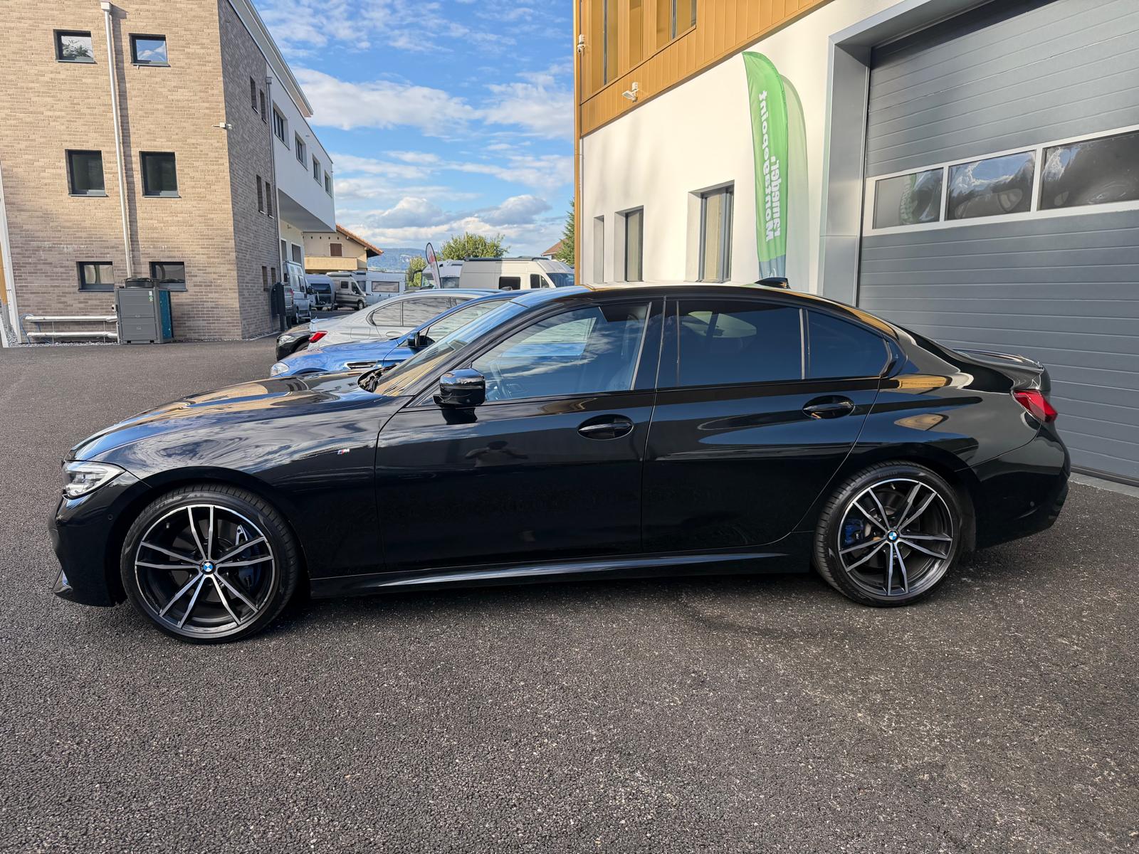 BMW 330d xDrive Steptronic M Sport-image-2