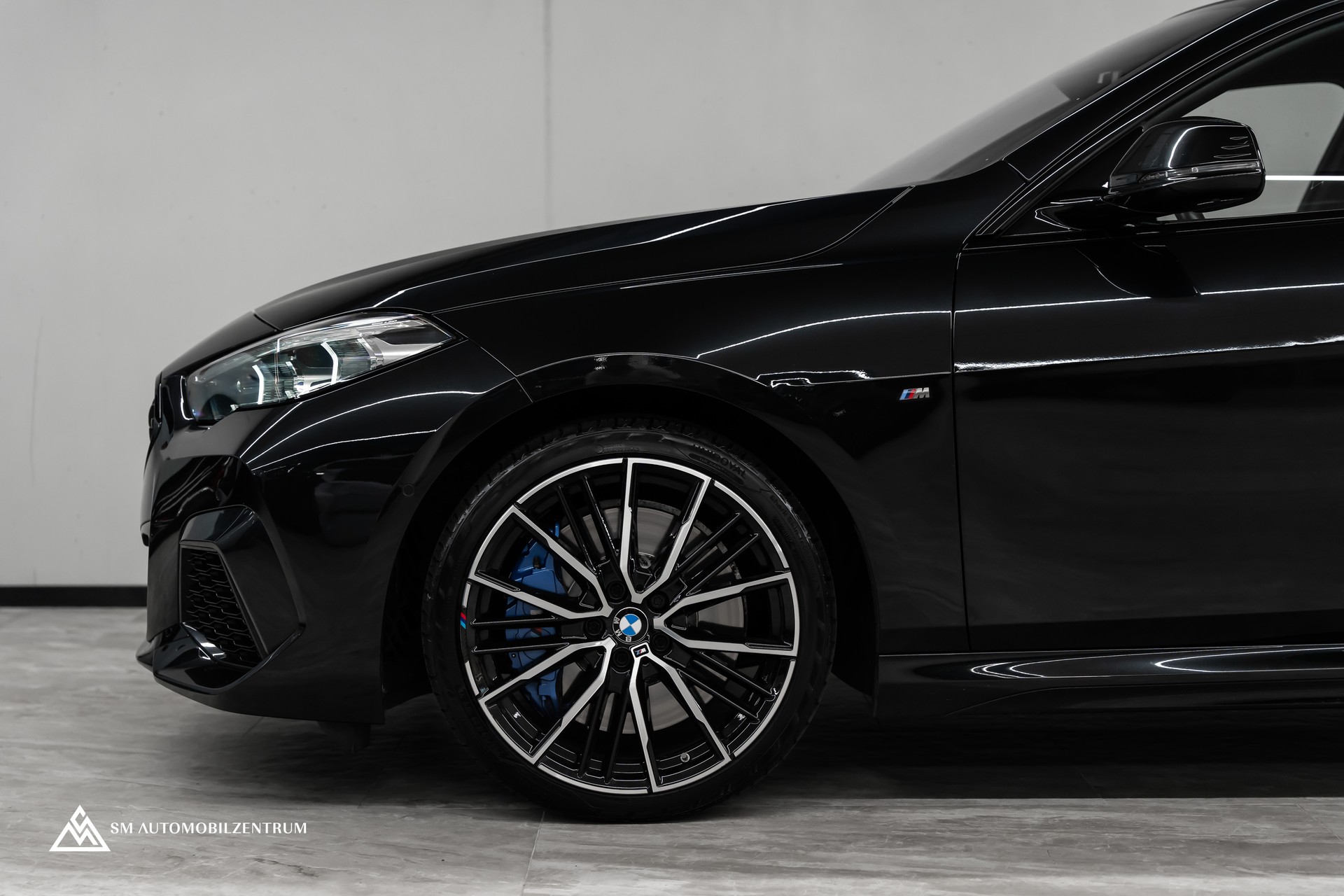 BMW M235i xDrive Gran Coupé / Head-Up / Panorama / el. Sitze Memory / Rückfahrkamera-image-6
