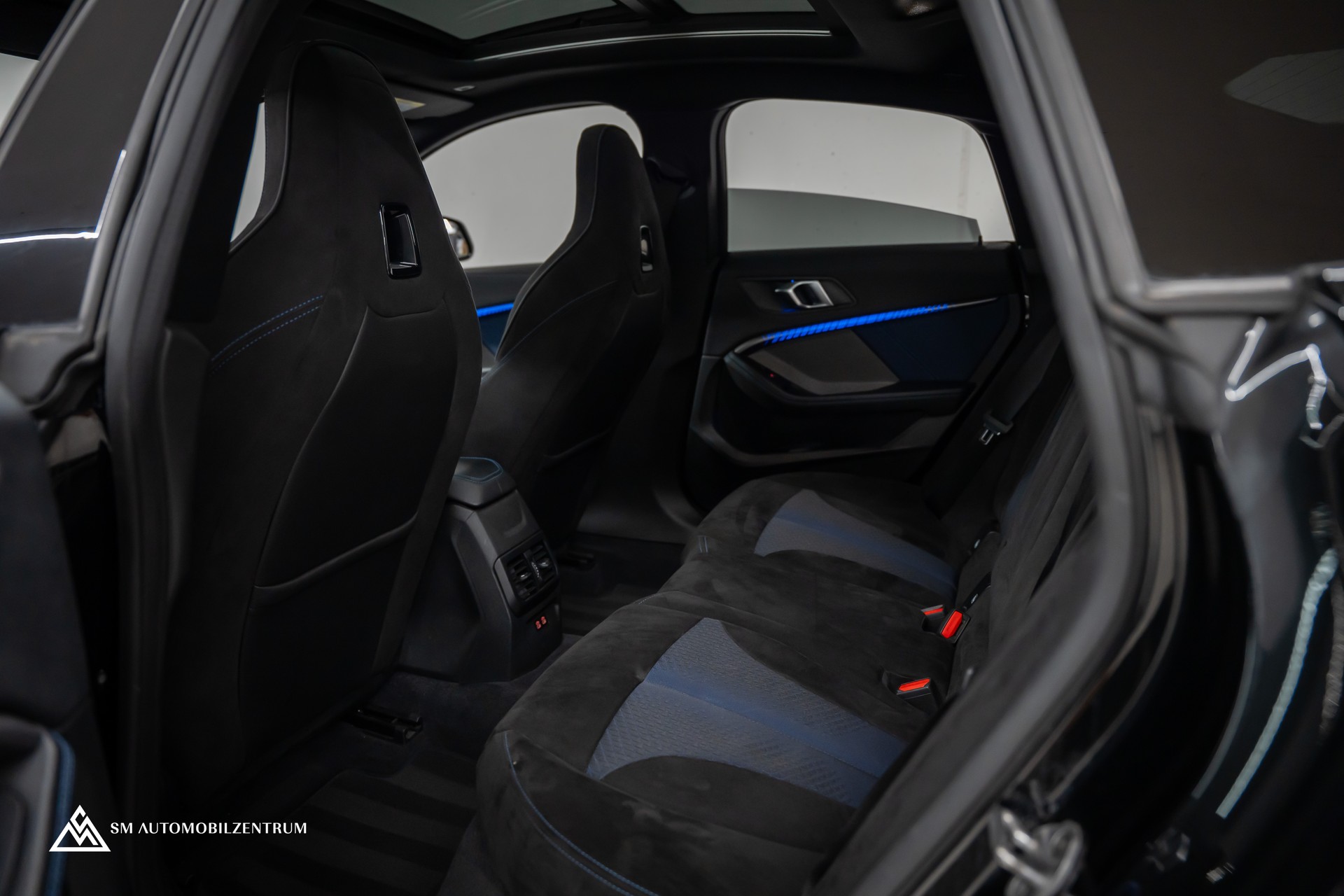 BMW M235i xDrive Gran Coupé / Head-Up / Panorama / el. Sitze Memory / Rückfahrkamera-image-18