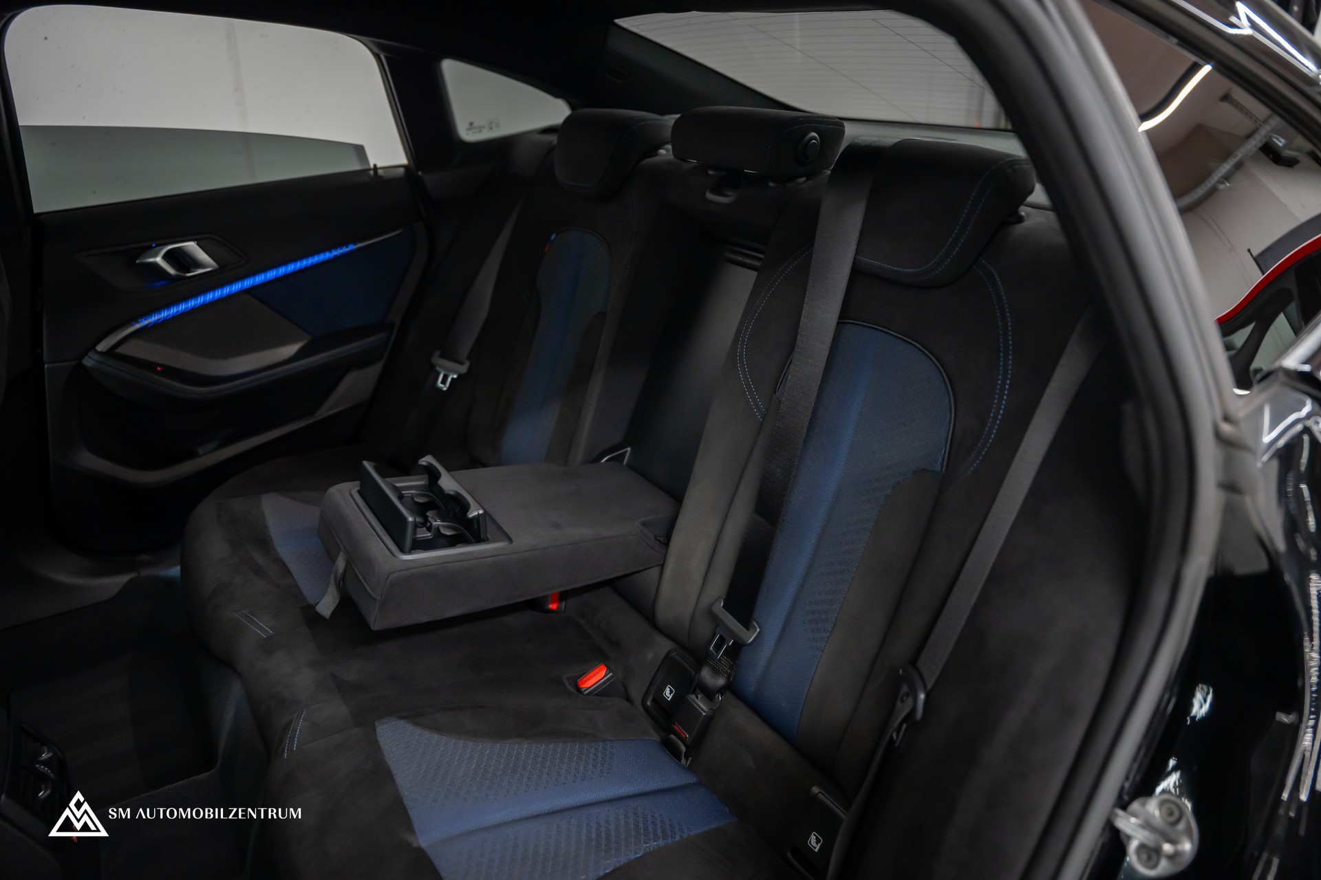BMW M235i xDrive Gran Coupé / Head-Up / Panorama / el. Sitze Memory / Rückfahrkamera-image-19