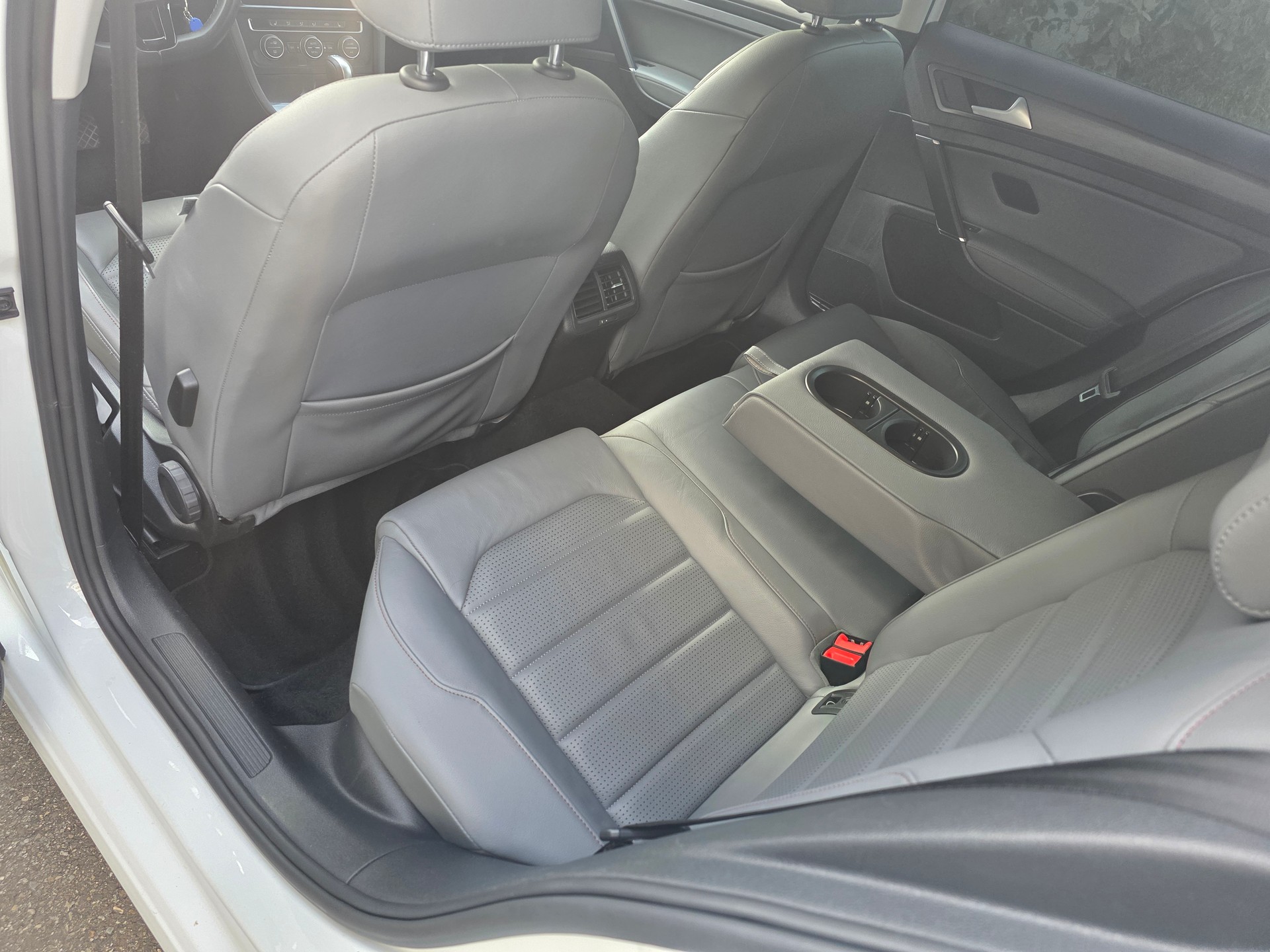VW Golf 2.0 TDI Comfortline 4Motion DSG-image-5