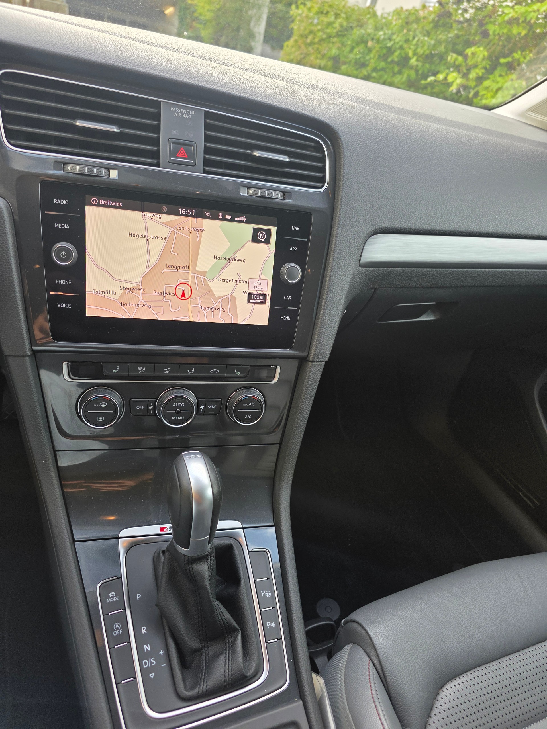 VW Golf 2.0 TDI Comfortline 4Motion DSG-image-11