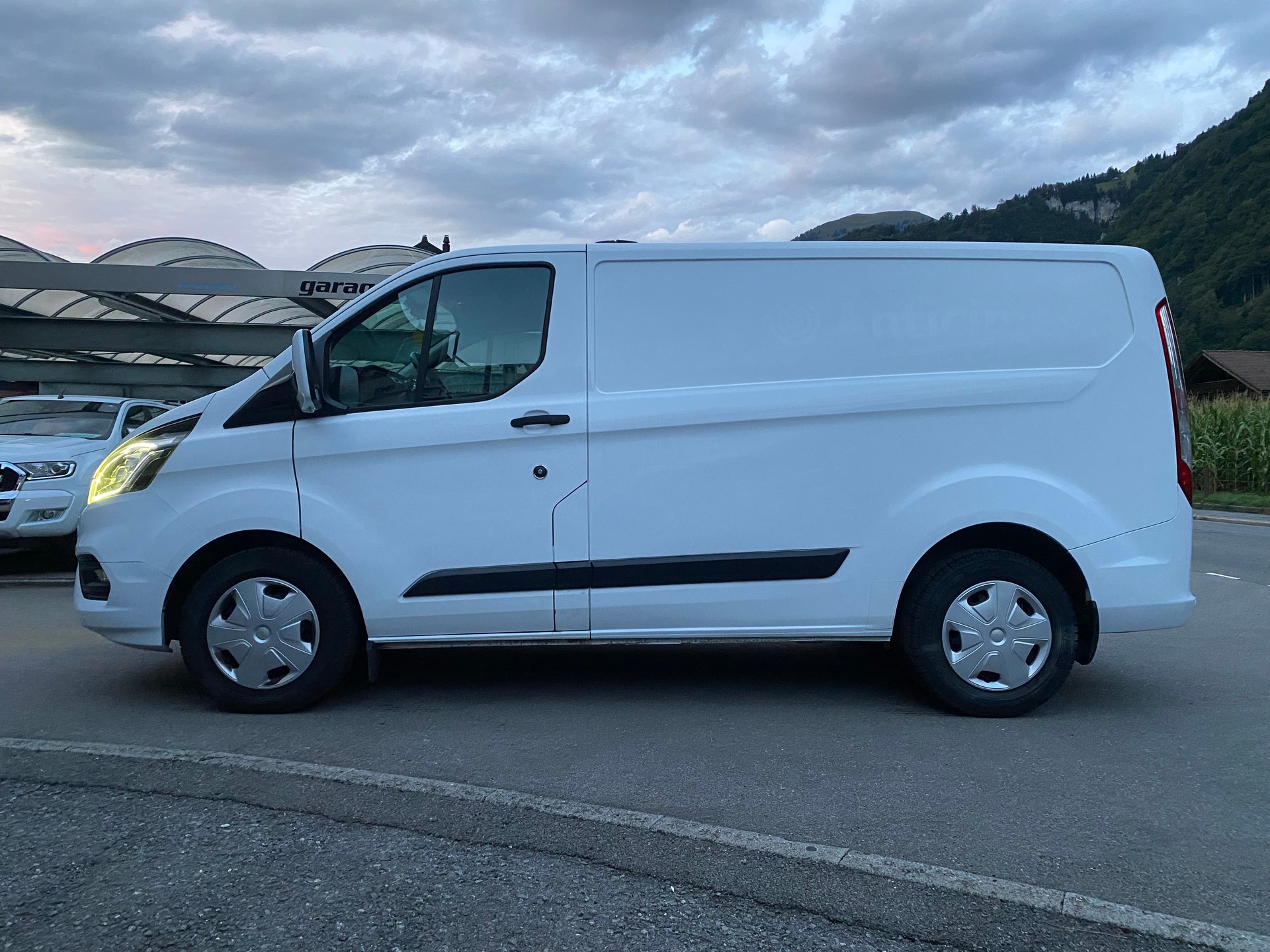 FORD Transit Custom Van 320 L1H1 Trend A