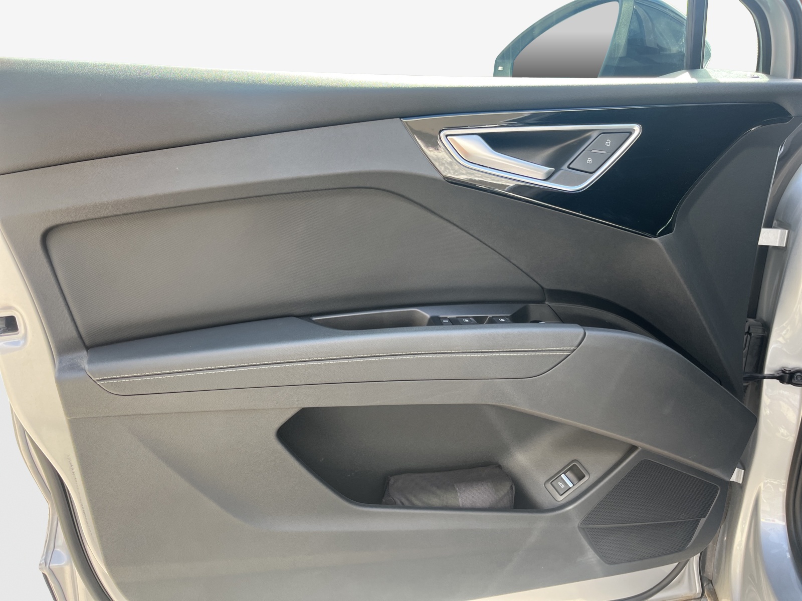 AUDI Q4 Sportback e-tron 50 quattro-image-14