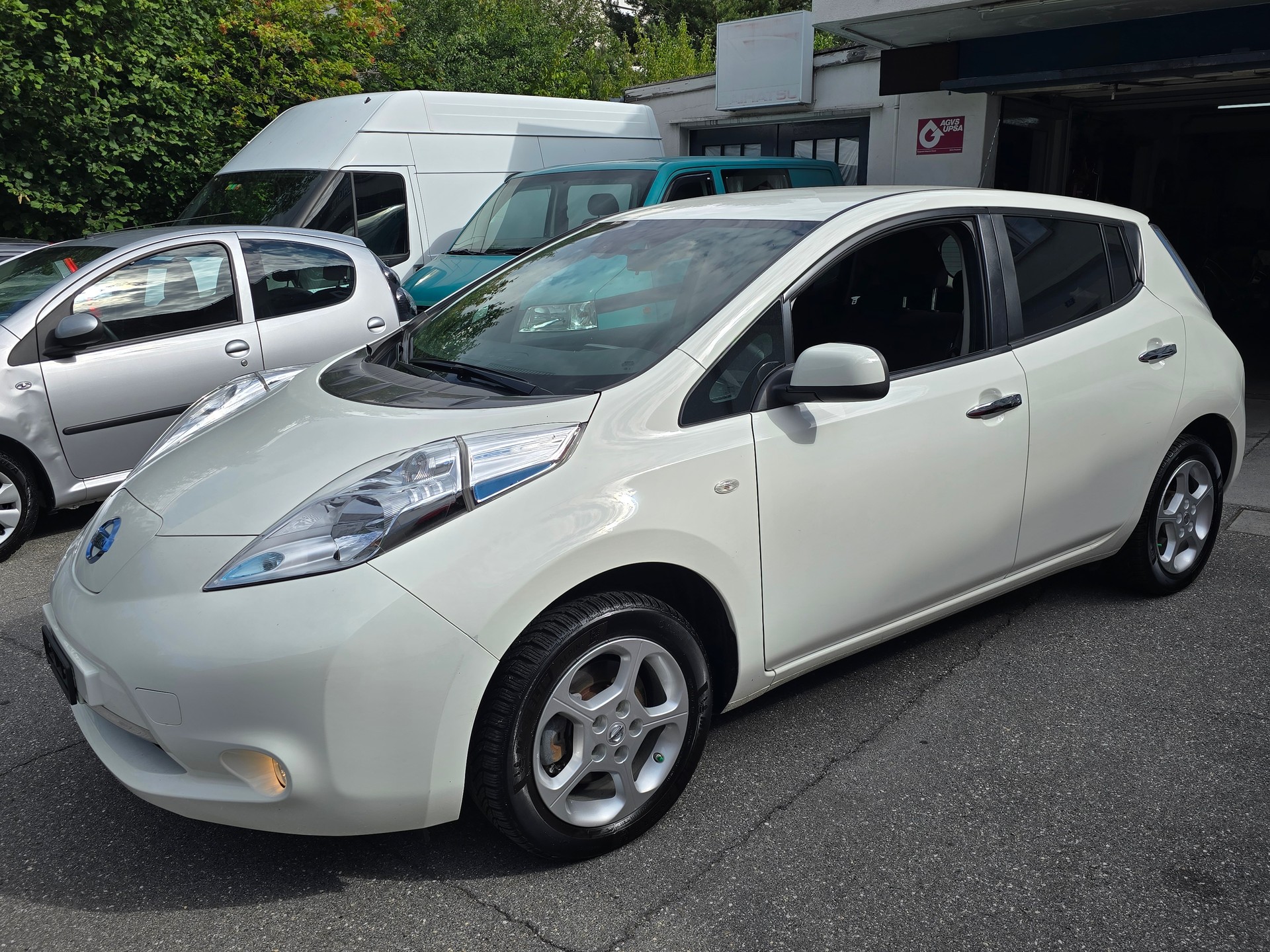NISSAN Leaf tekna 30kWh (incl battery)-image-0