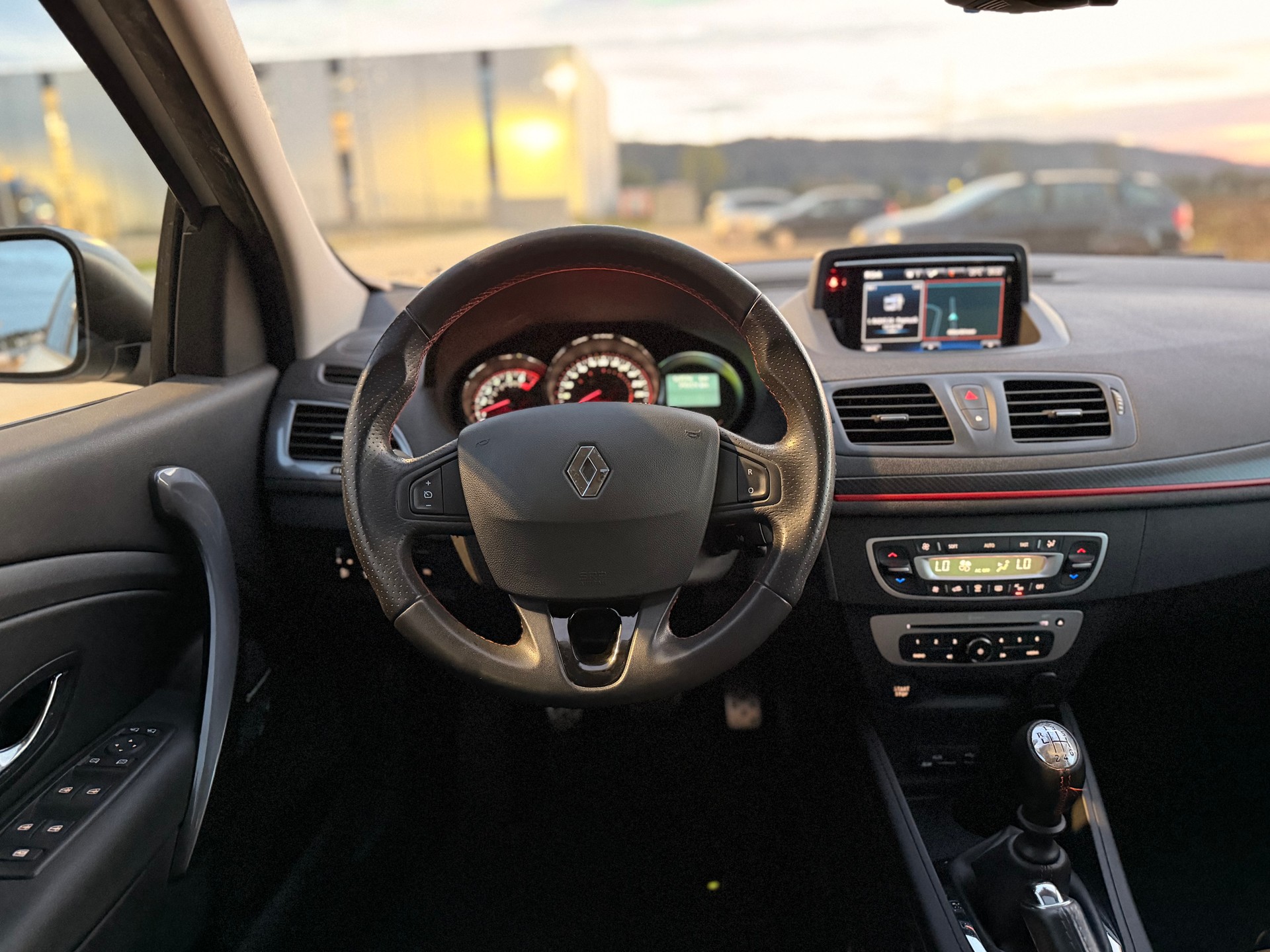 RENAULT Mégane Grandtour 2.0 16V Turbo GT-image-18