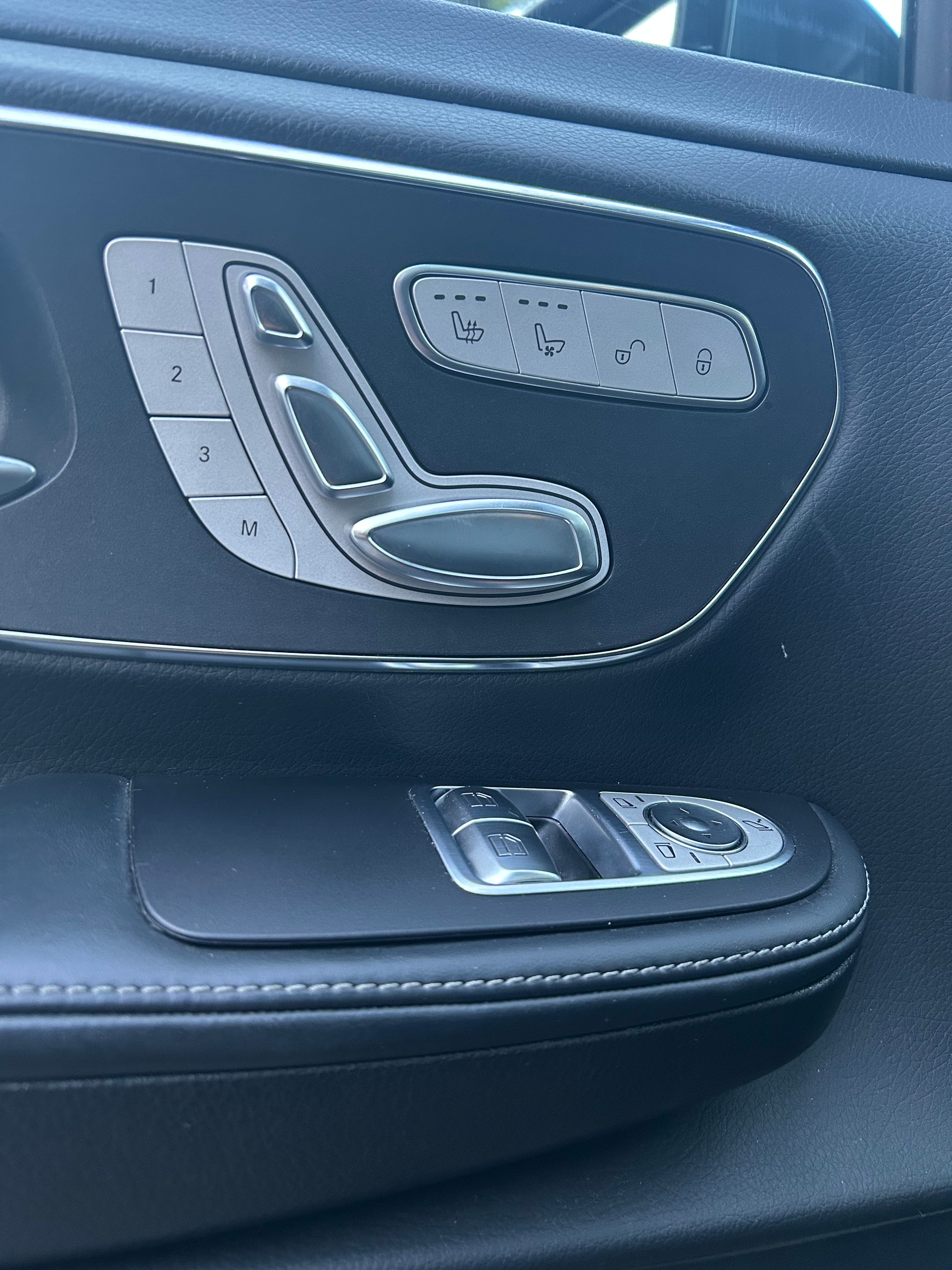 MERCEDES-BENZ V 250 d BlueTec Sw. Ed.lang 4m-image-4