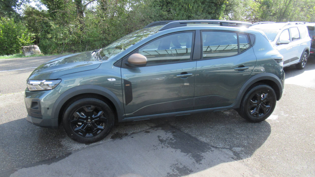 DACIA Sandero 1.0 TCe 110 Stepway Extreme-image-1