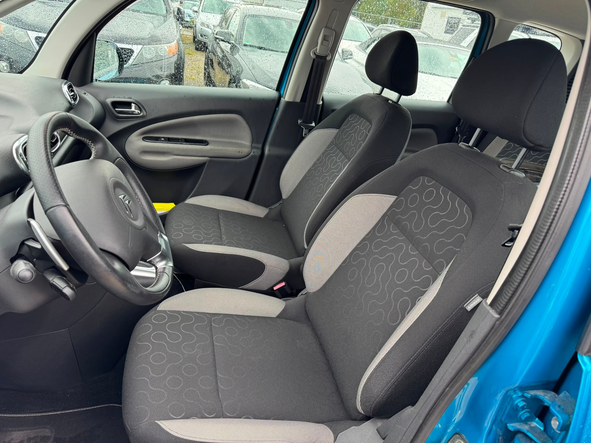 CITROEN C3 Picasso 1.6i 16V Exclusive EGS6-image-9