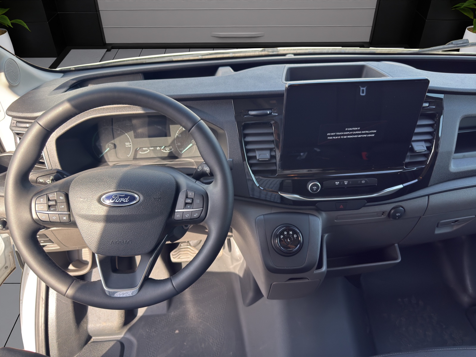 FORD E-Transit 350 L3 Trend RWD 68kWh-image-10