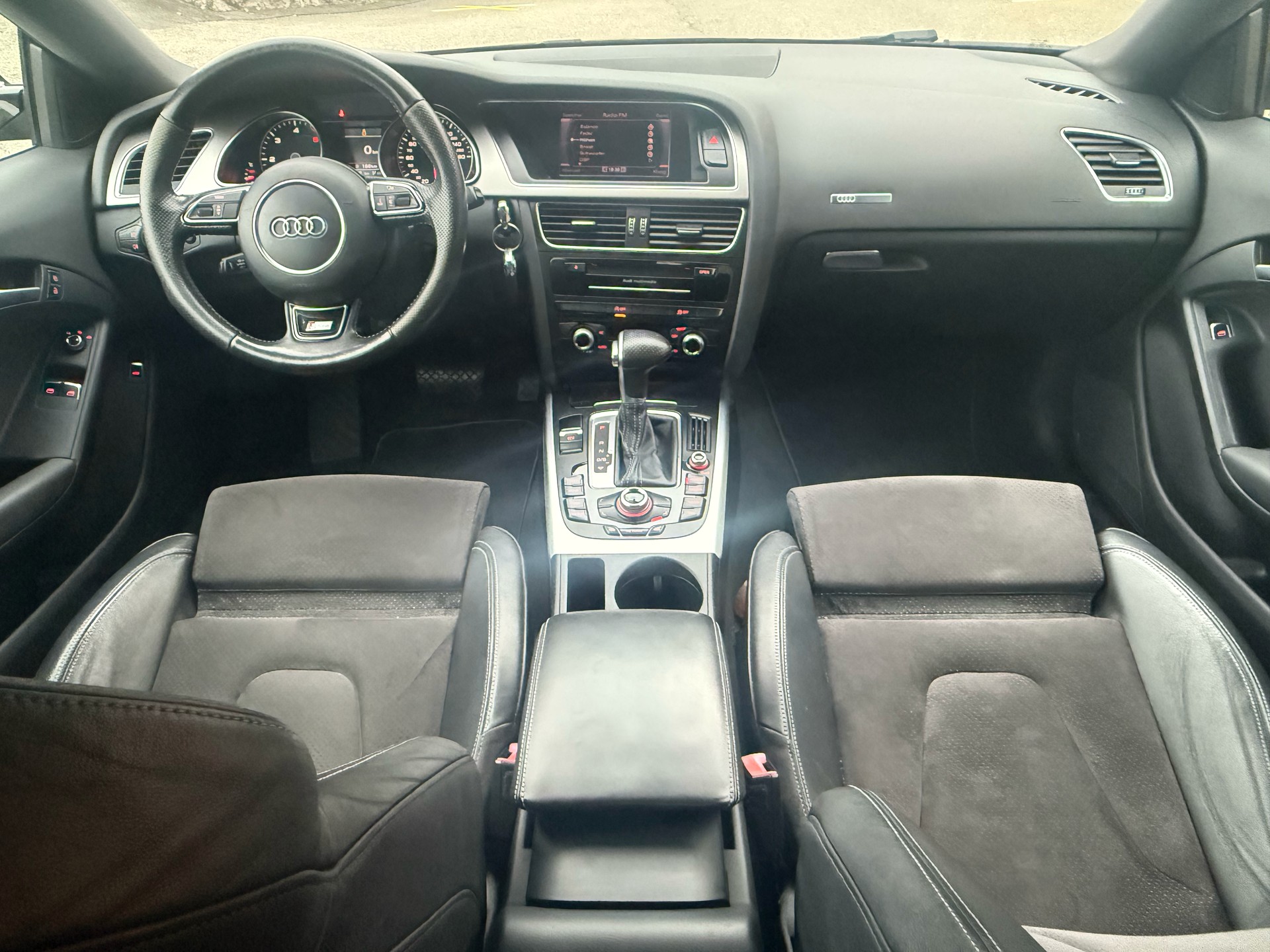 AUDI A5 Coupé 2.0 TDI multitronic-image-6